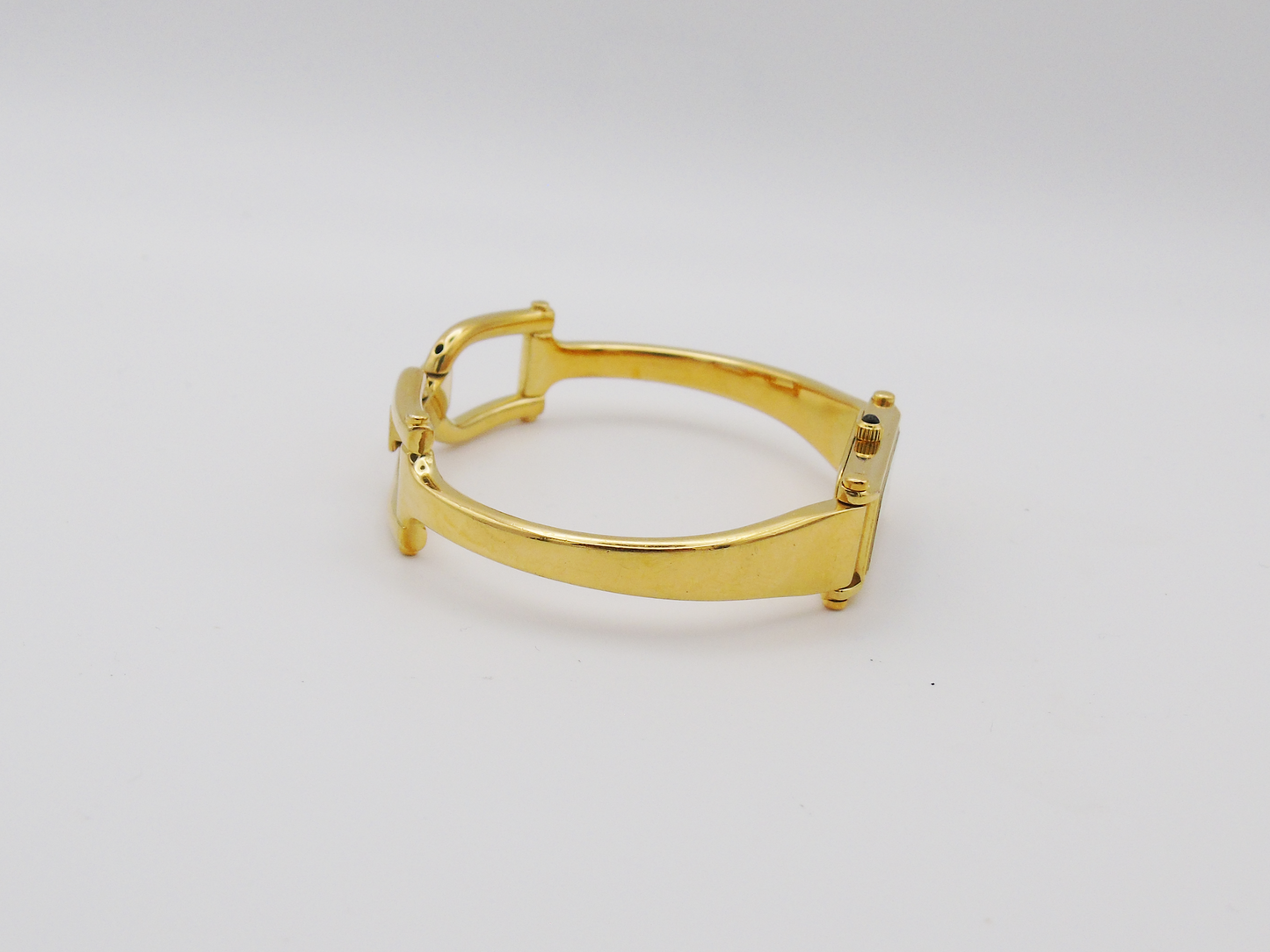 Gucci 1500L Gold Watch – Vintage Gucci Ladies Gold Watch, Elegant Gold Tank Watch Black Dial G01 (Copy) - Gems Forgotten