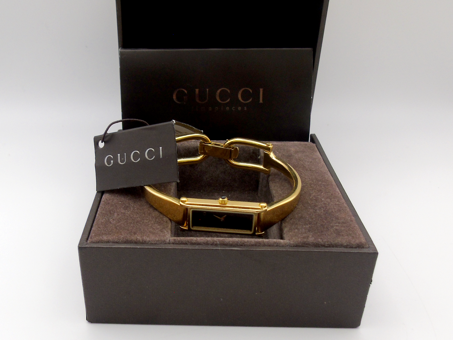 Gucci 1500L Gold Watch – Vintage Gucci Watch, Elegant Gold Tank Watch G02 - Gems Forgotten