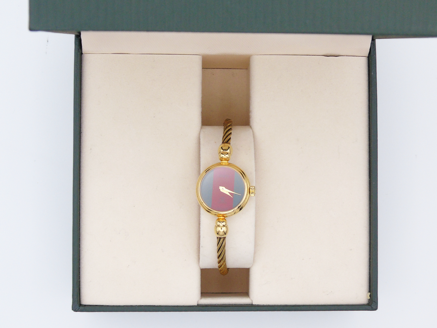 Gucci Ladies Gold Watch – 2700.2.L Model, 24k Gold-Plated with Black Dial (Copy) - Gems Forgotten