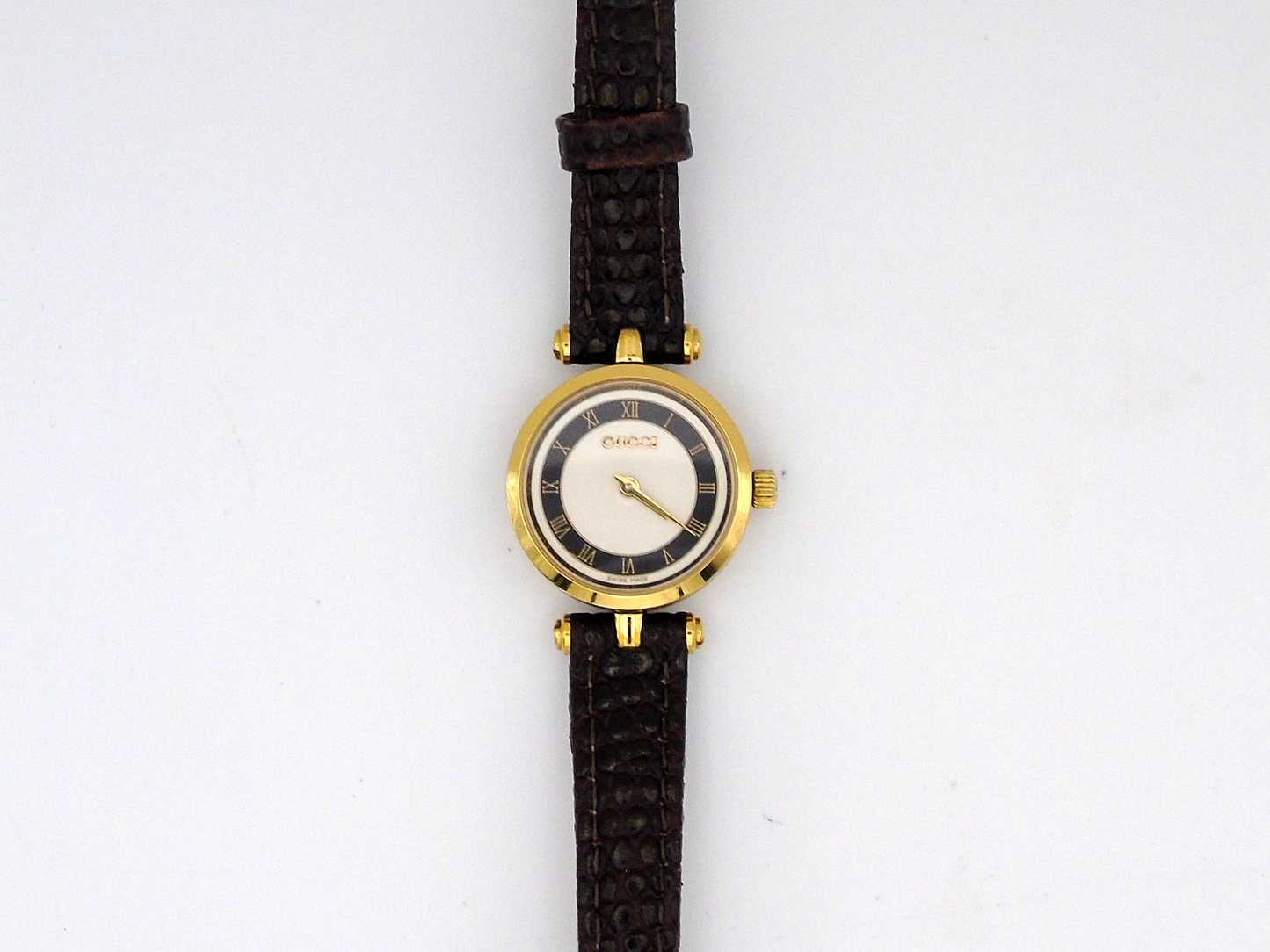 Gucci Ladies Gold Plated Watch Model 467 – Gold Roman Sherry Collection – Swiss Quartz, Leather Strap, Vintage Elegant Timepiece G45 - Gems Forgotten