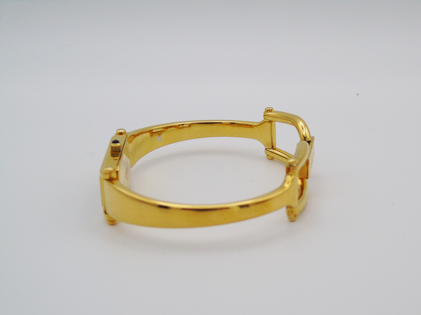 Gucci 1500L Gold Watch – Vintage Gucci Watch, Elegant Gold Tank Watch with Box - Gems Forgotten