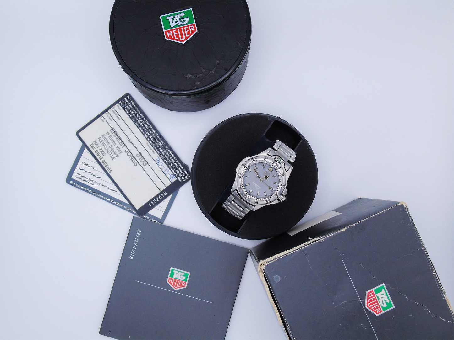 Tag Heuer Men’s Watch – Professional Quartz Wristwatch with Stainless Steel Bracelet, 45mm Case, Silver Dial - Gems Forgotten