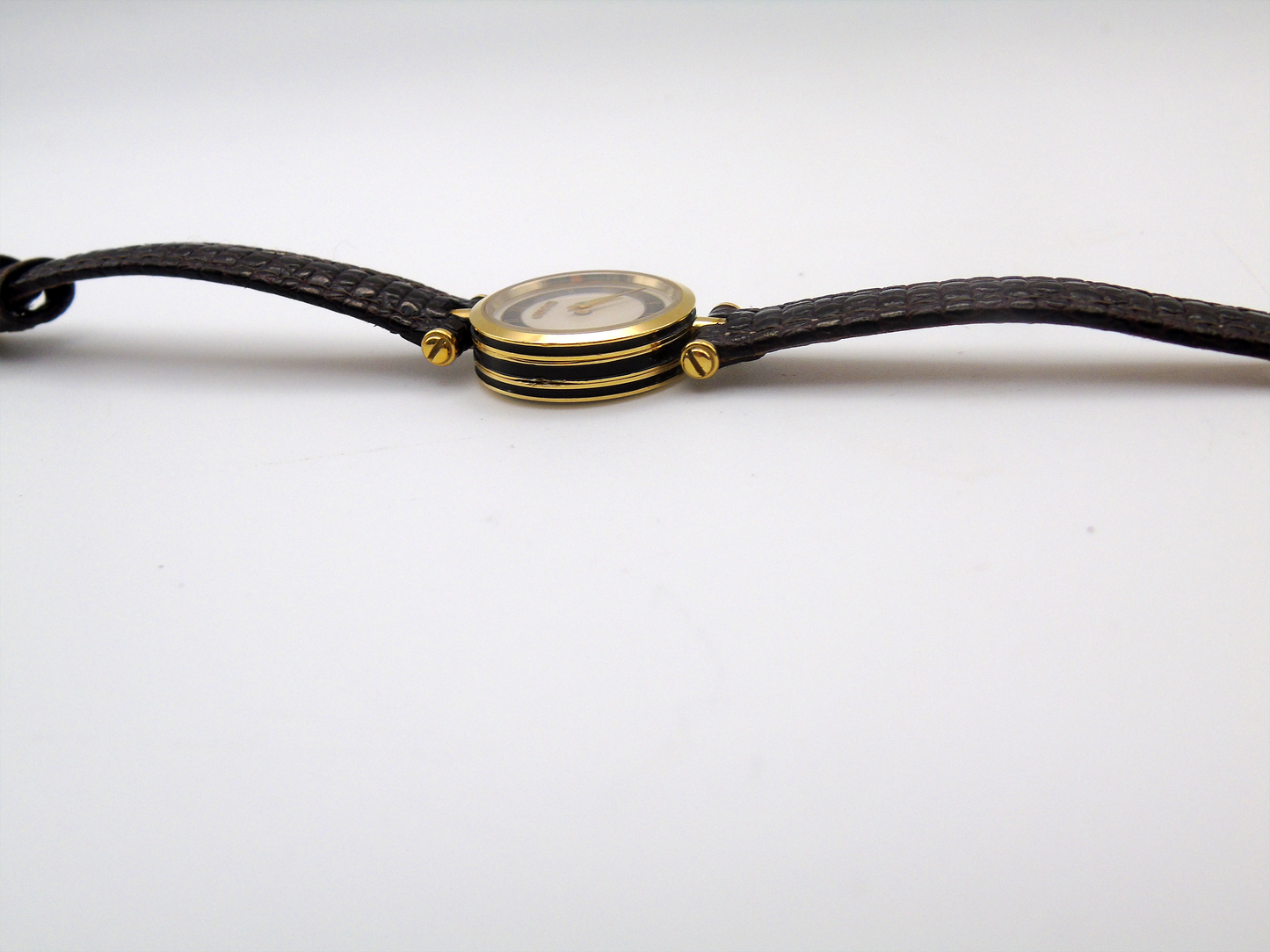 Gucci Ladies Gold Plated Watch Model 467 – Gold Roman Sherry Collection – Swiss Quartz, Leather Strap, Vintage Elegant Timepiece G45 - Gems Forgotten