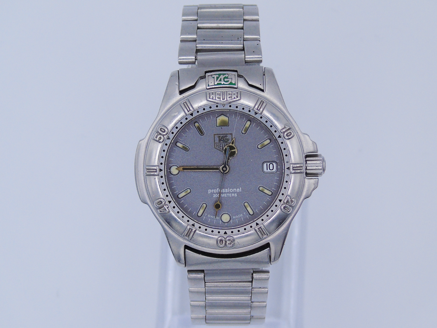 Tag Heuer Men’s Watch – Professional Quartz Wristwatch with Stainless Steel Bracelet, 45mm Case, Silver Dial - Gems Forgotten