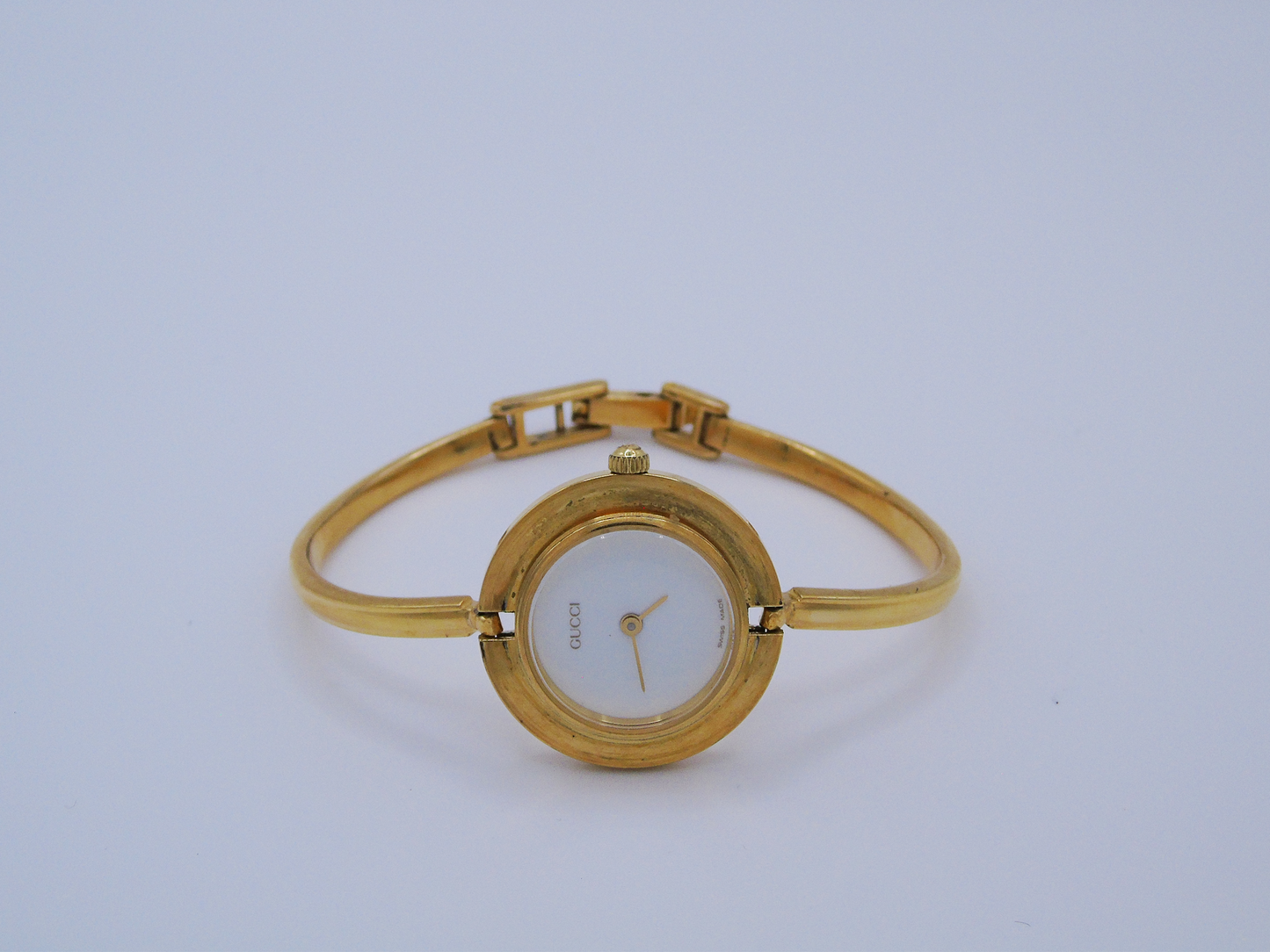 Vintage Gucci Change Bezel Watch – Gold-Plated with 12 Interchangeable Bezels & Box - Gems Forgotten