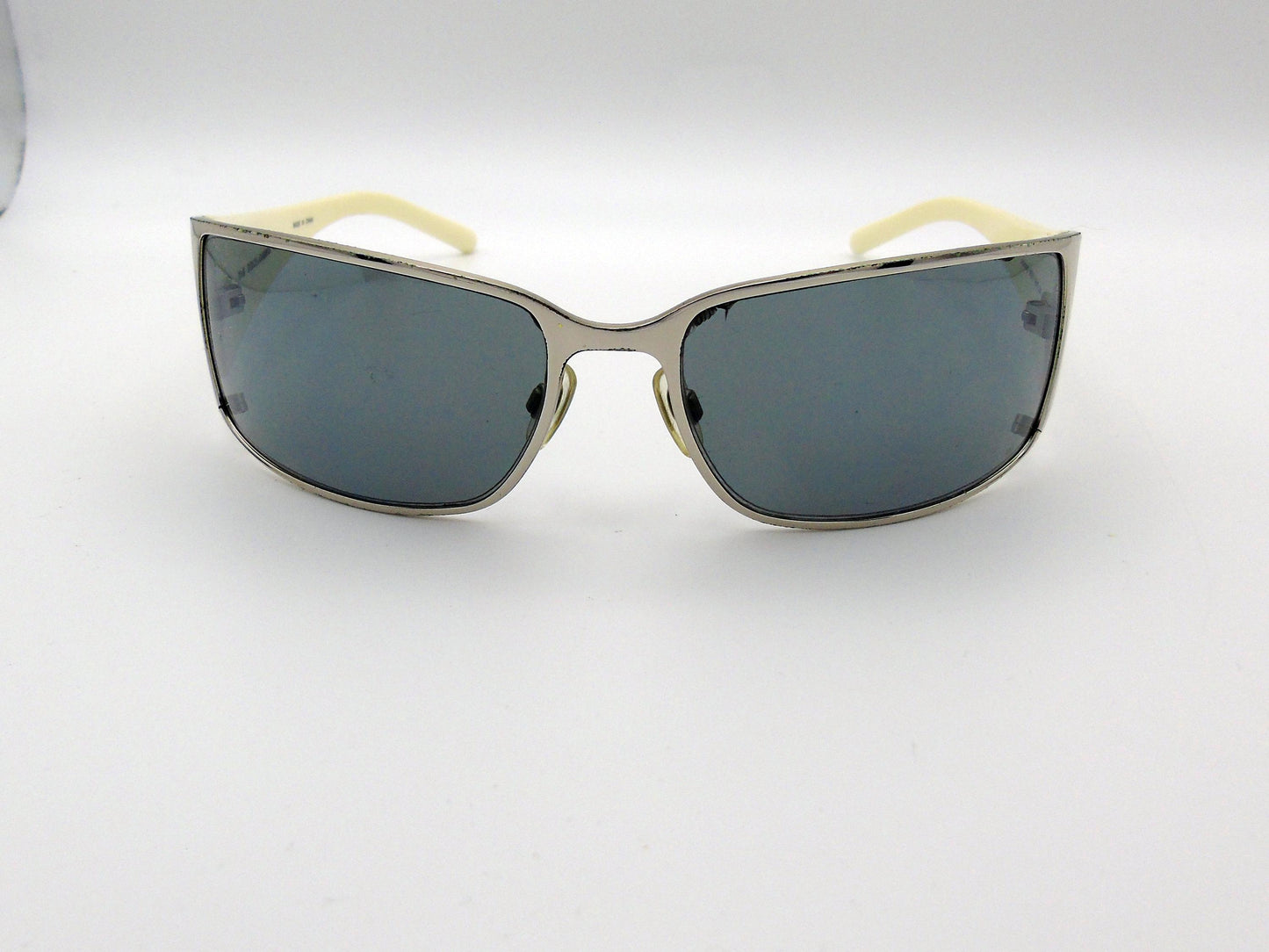 Vintage Dolce and Gabbana Ladies Sunglasses – White Frame Retro Shades D&G - Gems Forgotten
