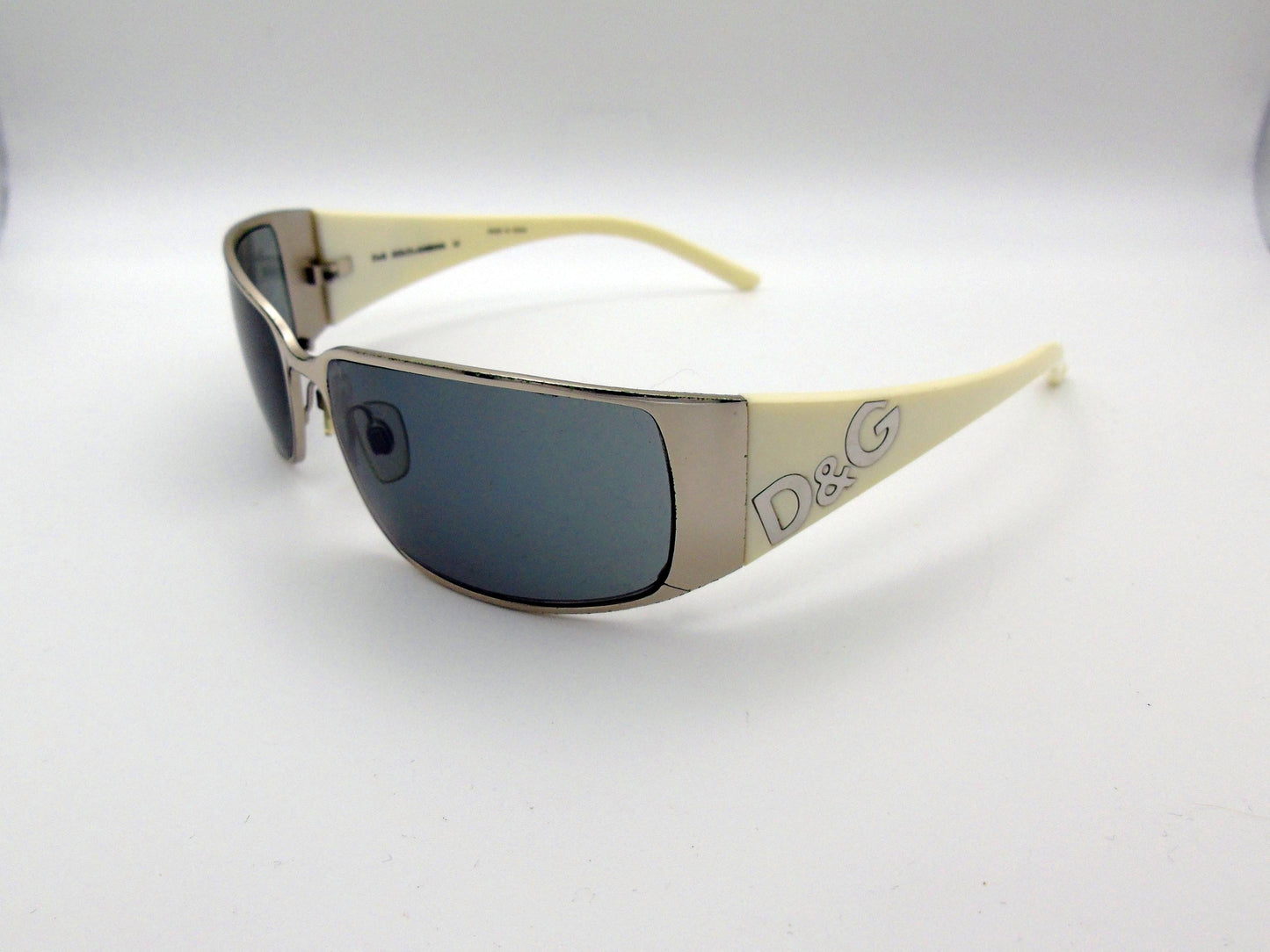 Vintage Dolce and Gabbana Ladies Sunglasses – White Frame Retro Shades D&G - Gems Forgotten