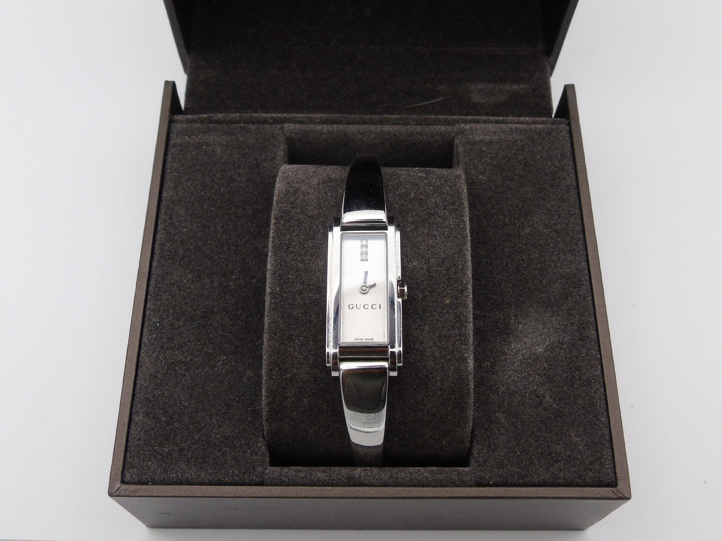 Gucci Ladies Silver Tone Watch – Stunning Gucci 1500L Model with Tank Watch Diamond Steel - Gems Forgotten