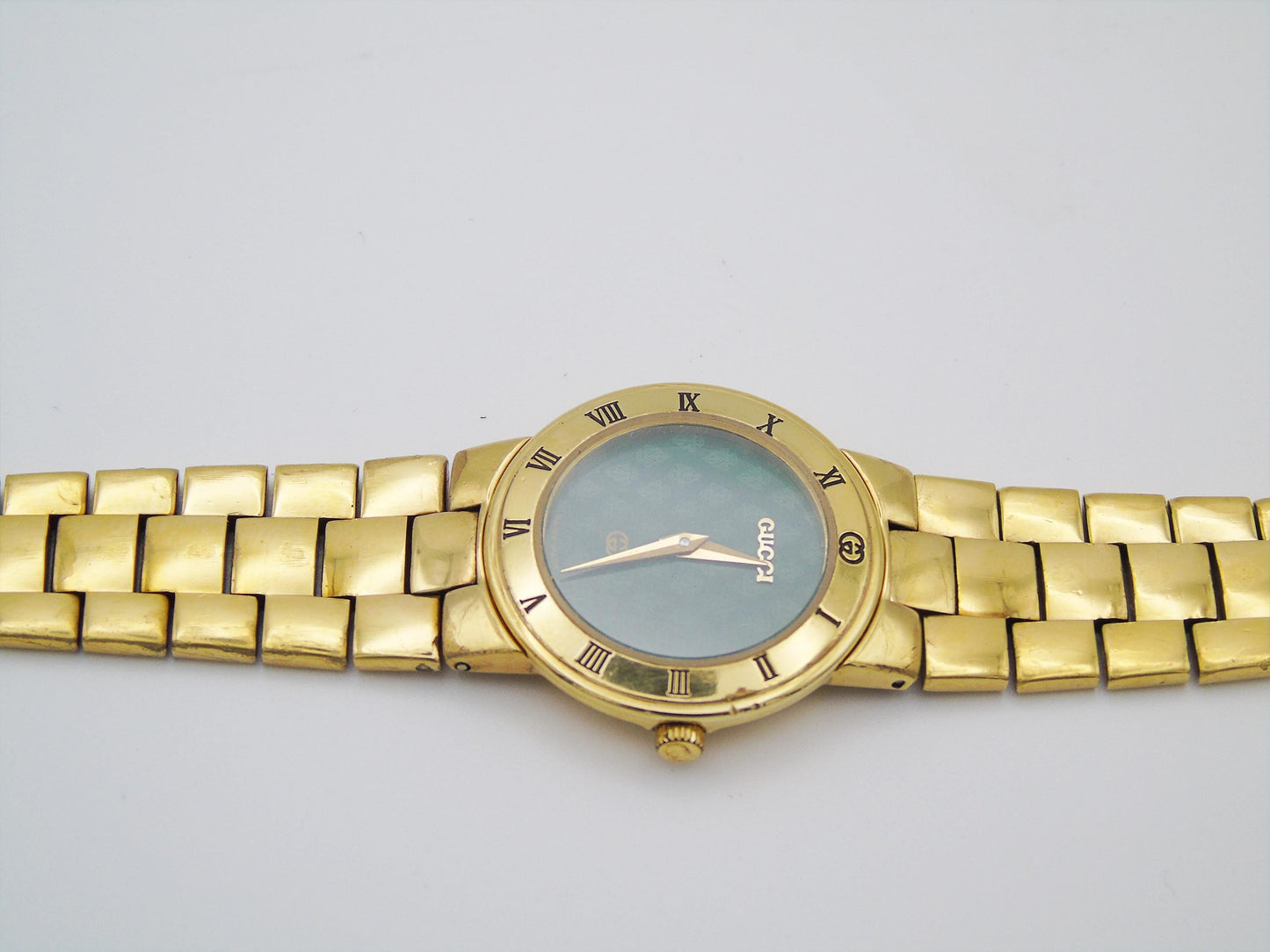 Gucci 3300L Gold-Plated Watch – With Box& Authenticity Card Green Dial - Gems Forgotten