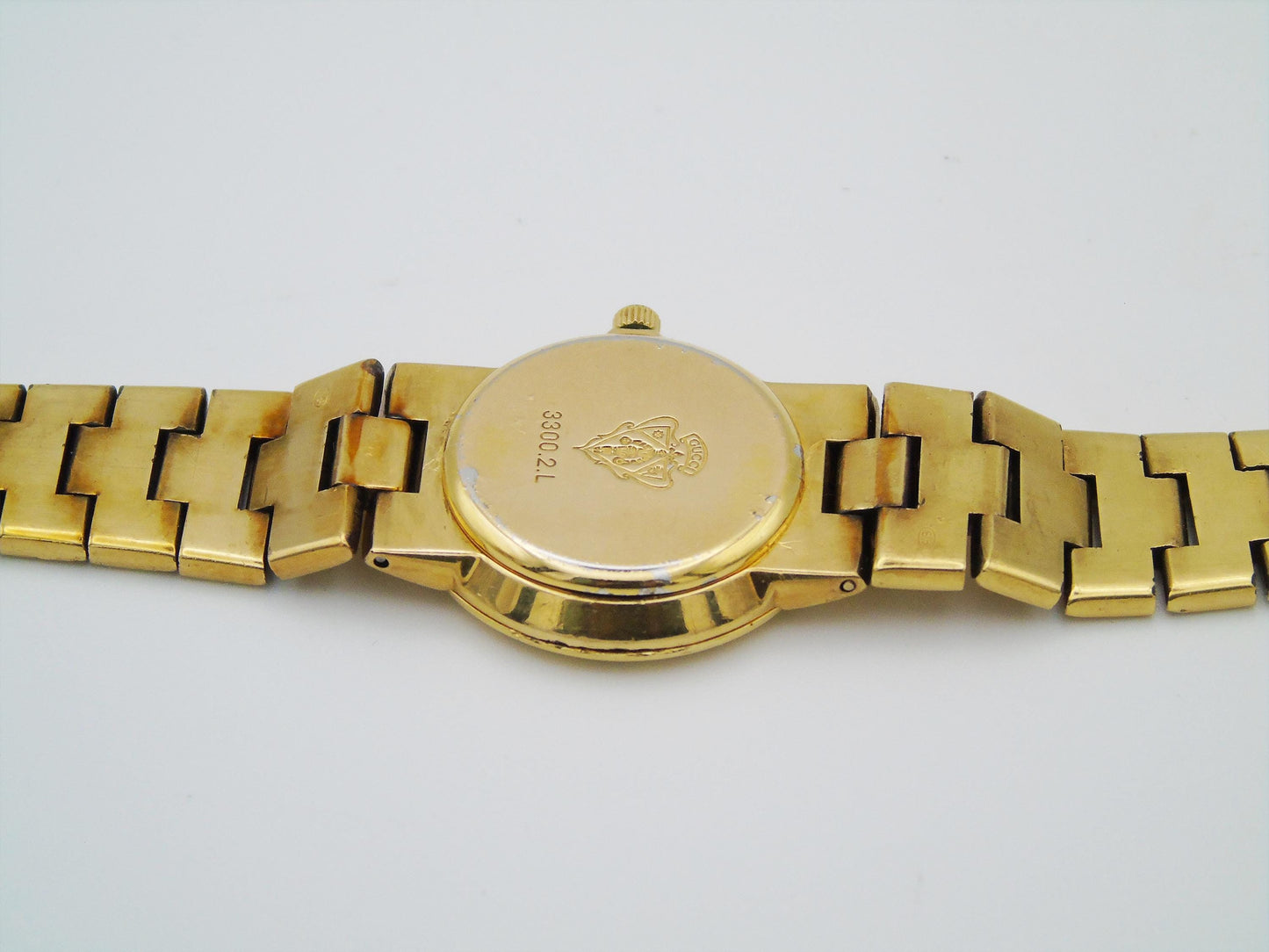 Gucci 3300L Gold-Plated Watch – With Box& Authenticity Card Green Dial - Gems Forgotten