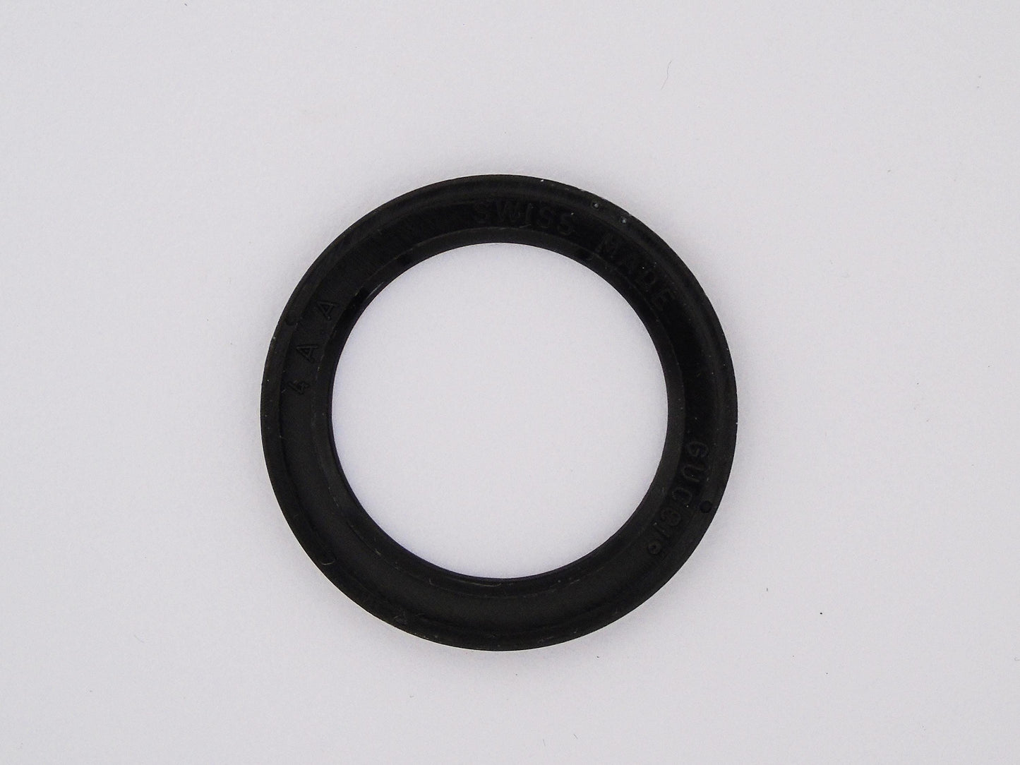 Genuine Gucci Black Bezel – Rare Find for Gucci Change Bezel Watches ( Fits Gucci 1100 and Gucci 11/12 models) - Gems Forgotten