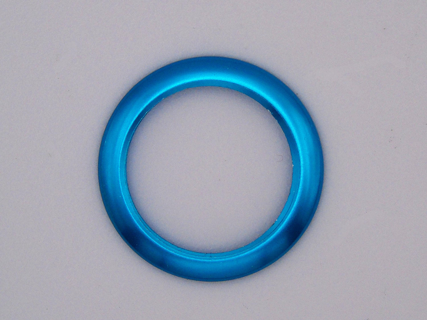 Genuine Gucci Metal Blue Bezel – Rare Find for Gucci Change Bezel Watches ( Fits Gucci 1100 and Gucci 11/12 models) - Gems Forgotten
