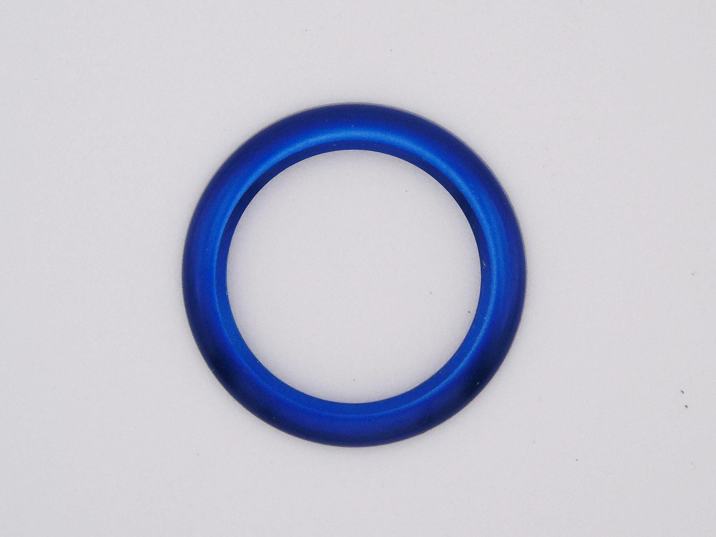 Genuine Gucci Metal Dark Blue Bezel – Rare Find for Gucci Change Bezel Watches ( Fits Gucci 1100 and Gucci 11/12 models) - Gems Forgotten