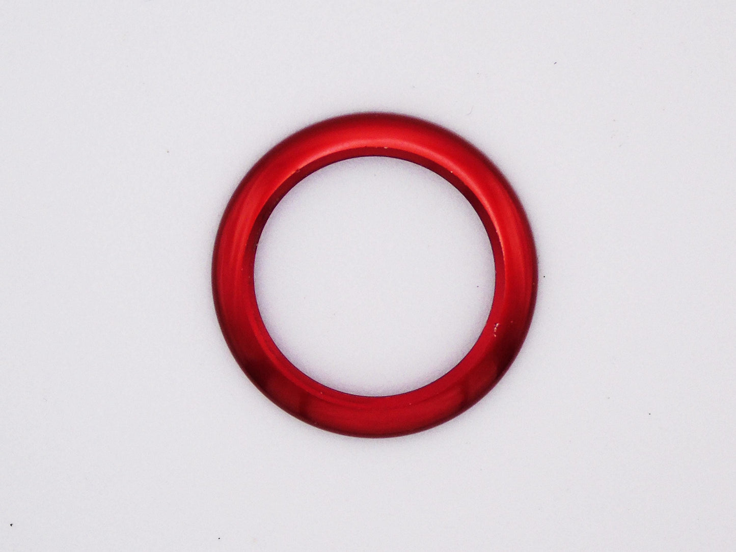 Genuine Gucci Metal Red Bezel – Rare Find for Gucci Change Bezel Watches ( Fits Gucci 1100 and Gucci 1/12 models) - Gems Forgotten