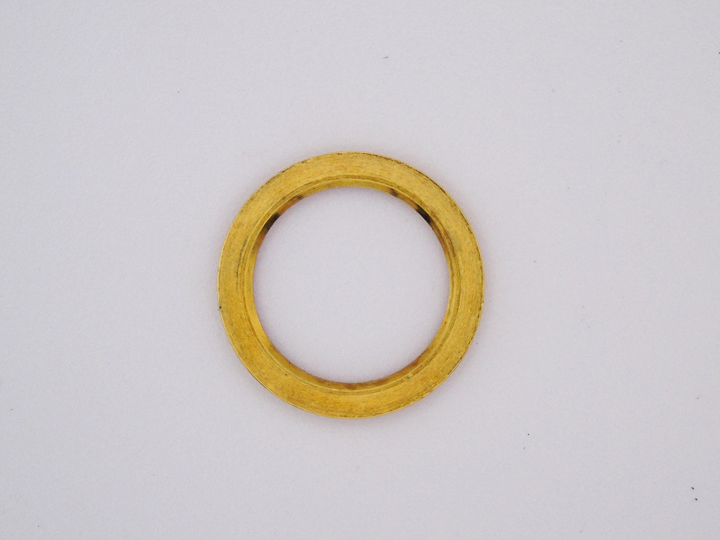 Genuine Gucci Gold Plated Bezel – Rare Find for Gucci Change Bezel Watches ( Fits Gucci 1100 and Gucci 11/12 models) - Gems Forgotten