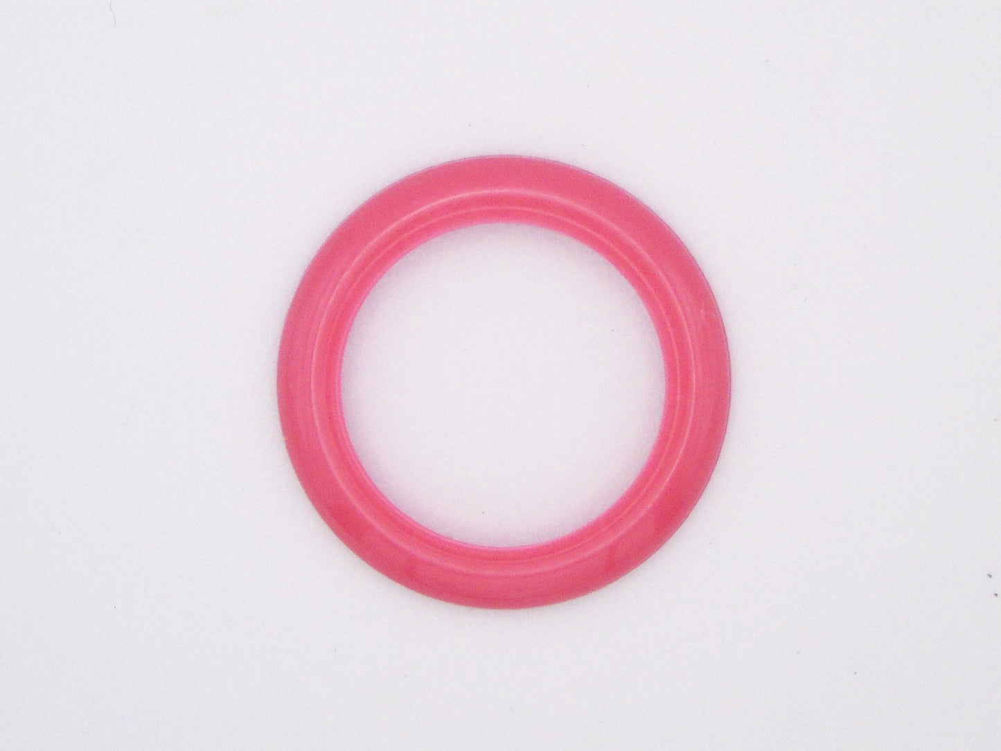 Genuine Gucci Pink Bezel – Rare Find for Gucci Change Bezel Watches ( Fits Gucci 1100 and Gucci 11/12 models) - Gems Forgotten