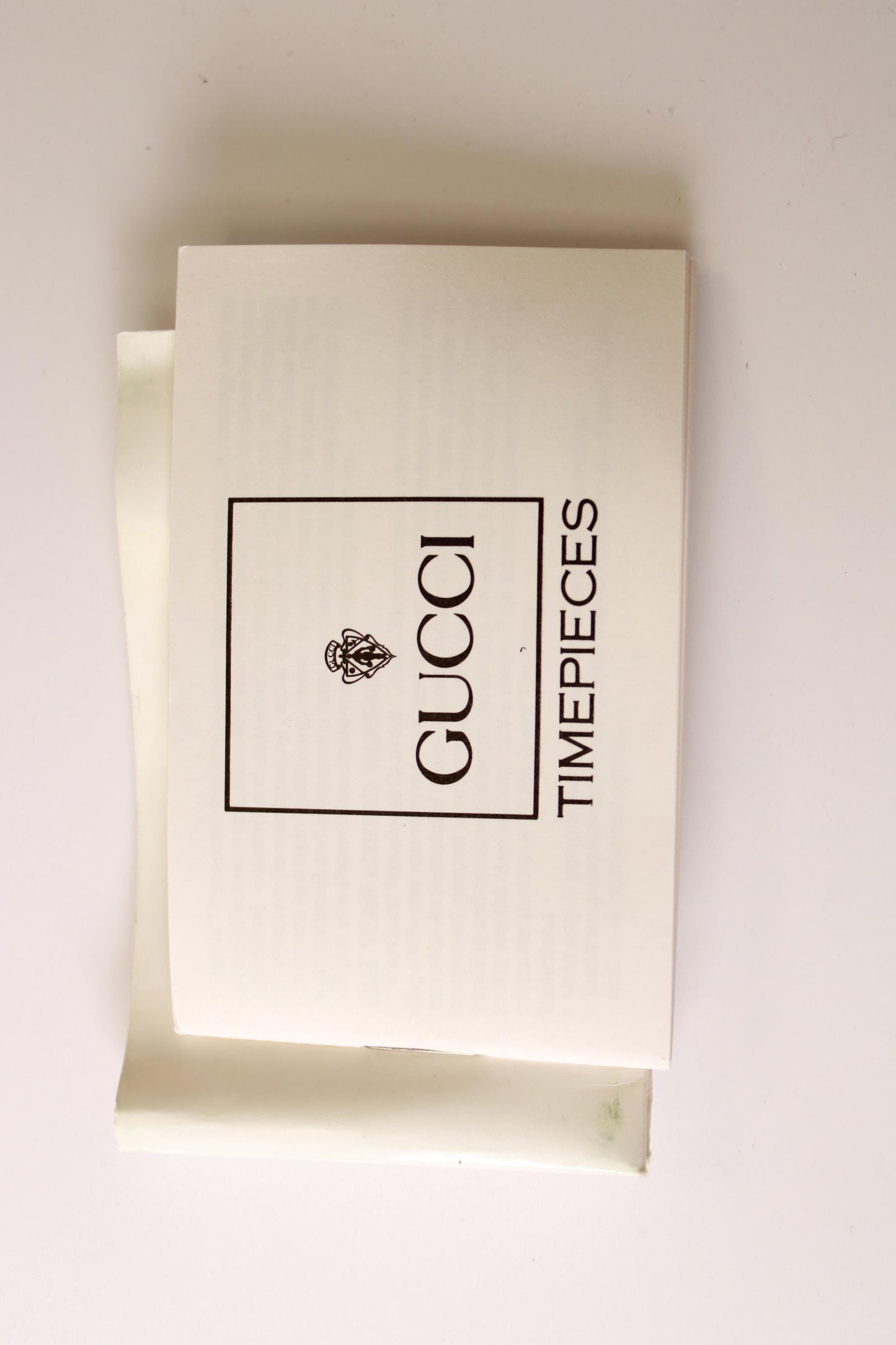 Authentic Vintage Gucci Change Bezel Watch 1990s – Gold Plated Bangle Bracelet, 10 Interchangeable Bezels, Original Box - Gems Forgotten