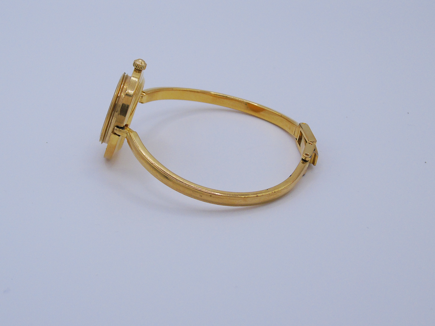 Vintage Gucci Change Bezel Watch – Gold-Plated with 12 Interchangeable Bezels & Box - Gems Forgotten