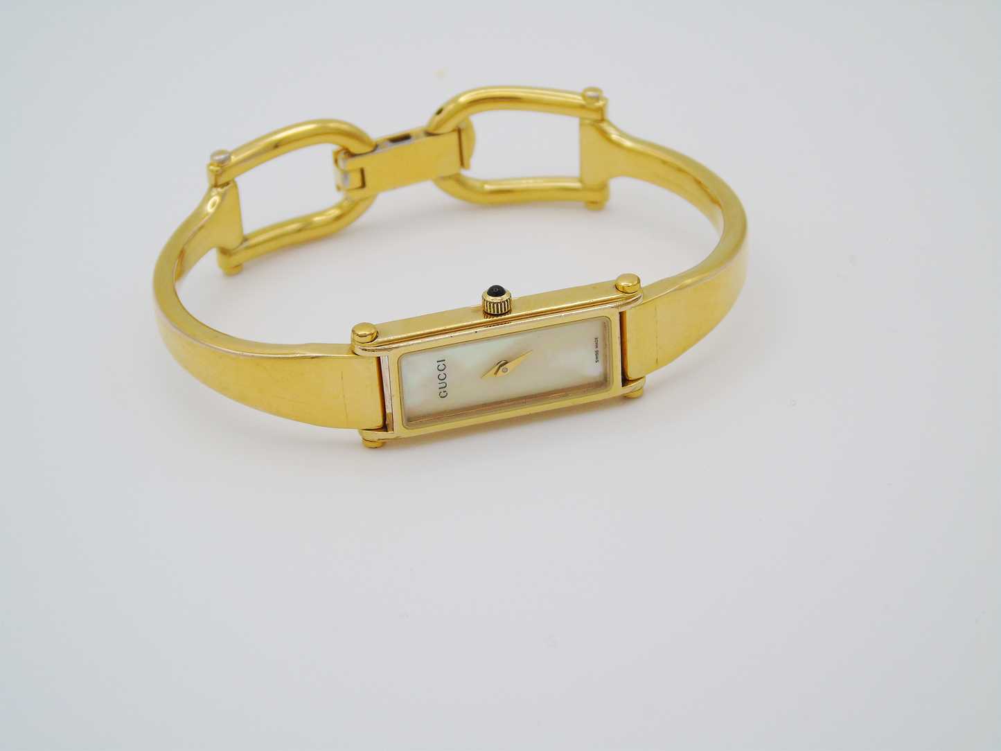 Gucci Ladies Gold Watch – Stunning Gucci 1500L Model with Tank Watch Face & Mother of Pearl Dial - Gems Forgotten