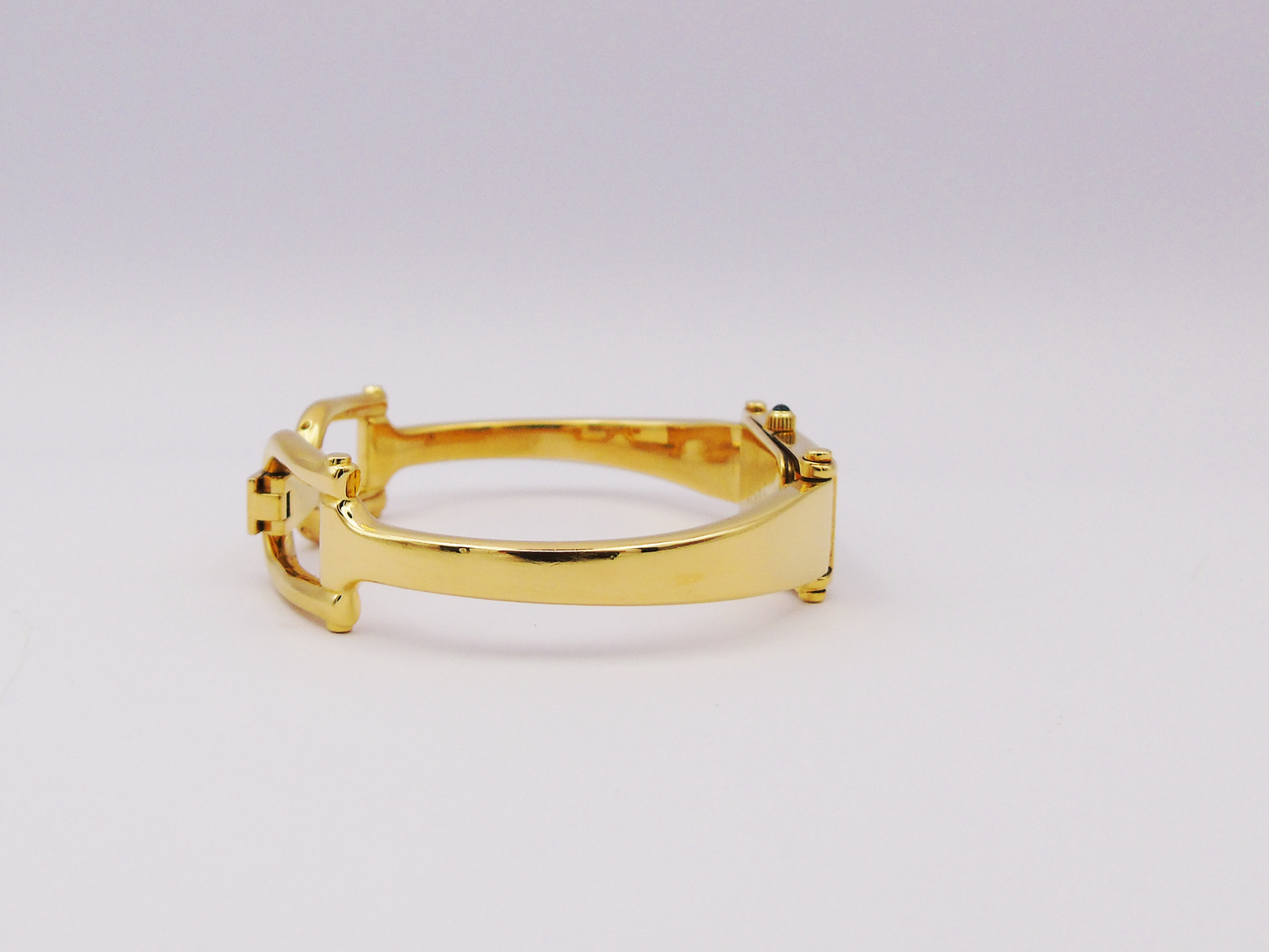 Gucci 1500L  Watch with Box & Papers – Stunning Ladies Tank Watch Mother of Pearl Dial