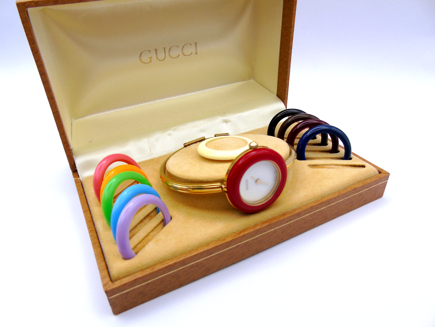 Working Gucc Bezel Watch – Elegant Ladies Wristwatch with Gucci White Bezel