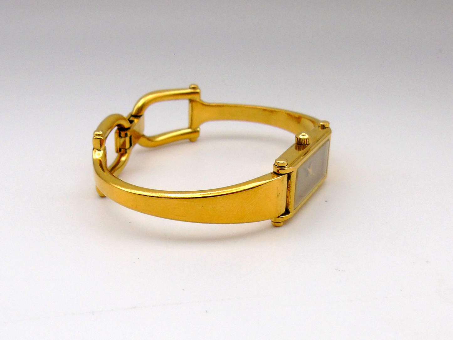 Vintage Gucci Tank Watch 1500 Shell Dial Gold Dial Elegant Gucci Rectangle Wristwatch G41 - Gems Forgotten 