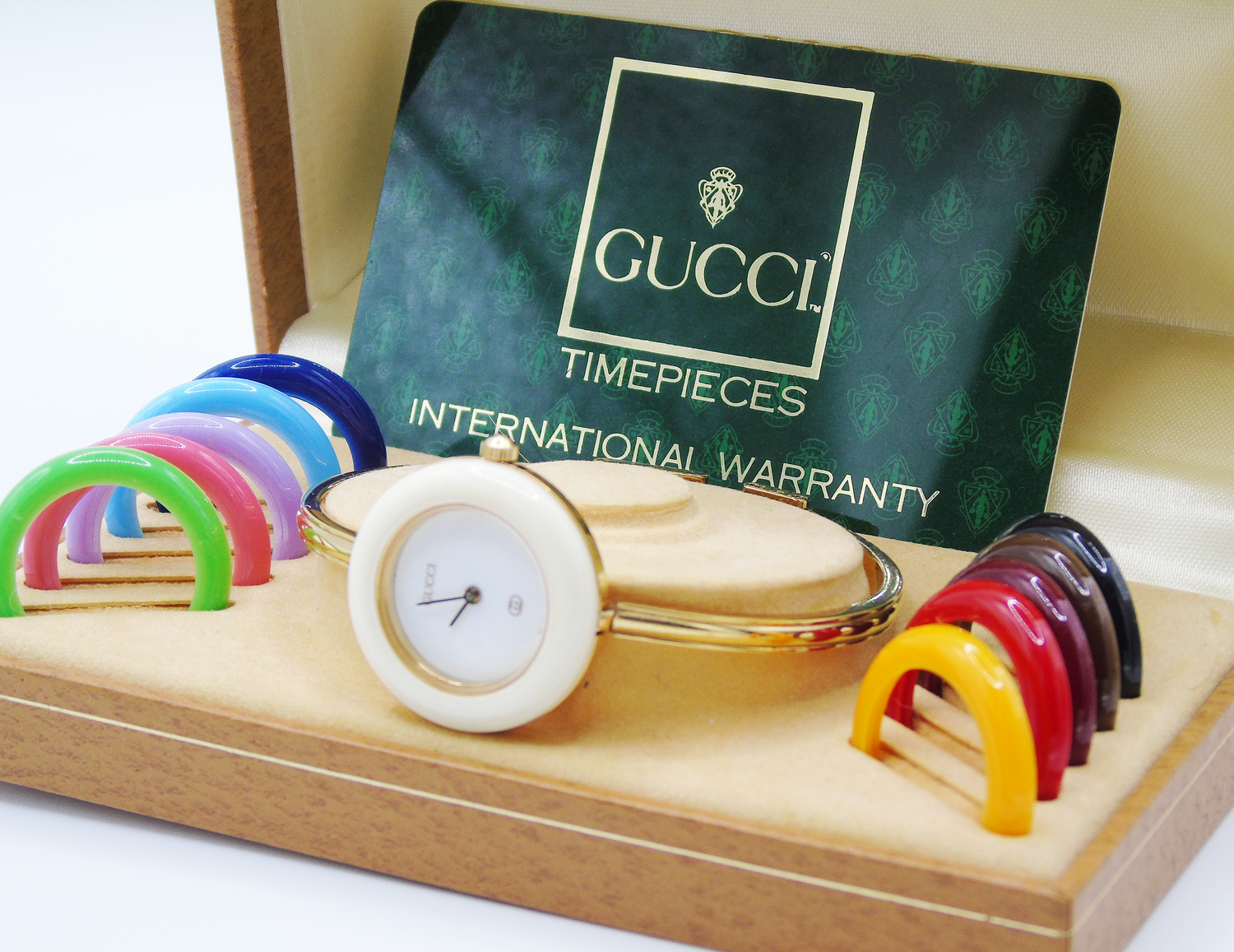Vintage Gucci Change Bezel Watch – Gold-Plated with 11 Interchangeable Bezels & Box - Gems Forgotten 