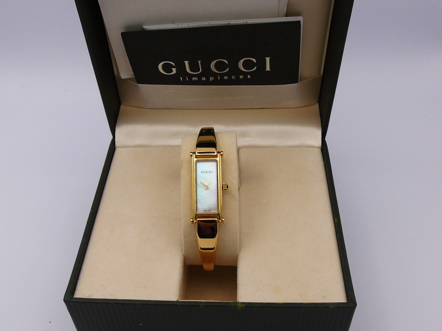 Gucci 1500L  Watch with Box & Papers – Stunning Ladies Tank Watch Mother of Pearl Dial