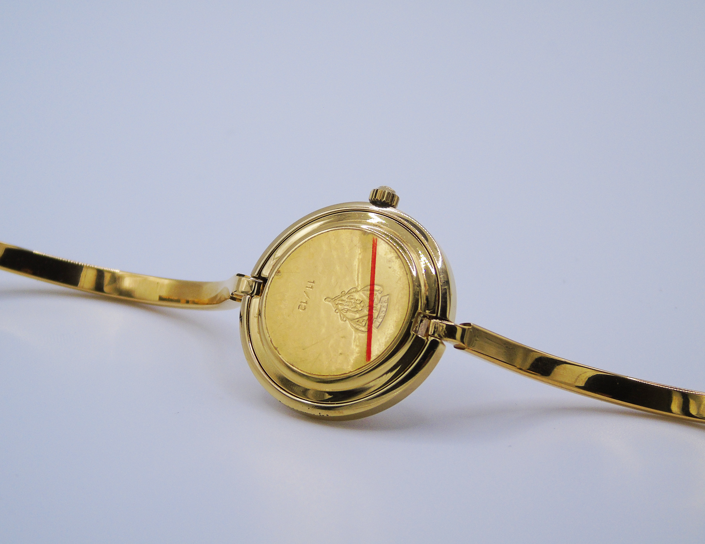 Vintage Gucci Change Bezel Watch – Gold-Plated with 10 Interchangeable Bezels & Box - Gems Forgotten 