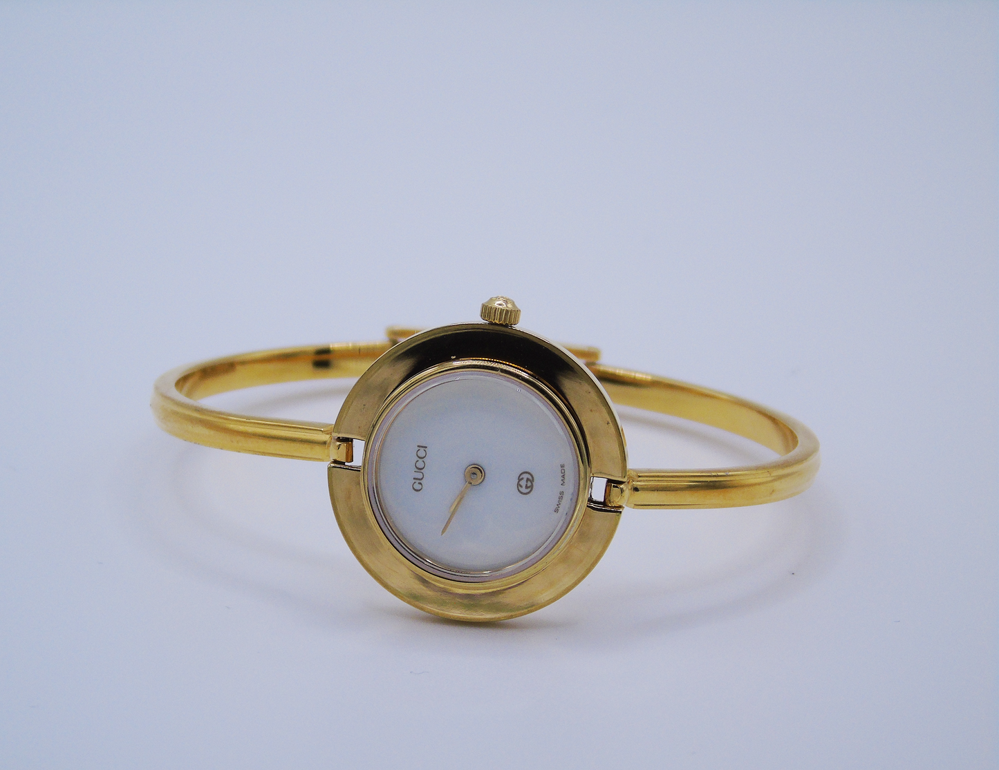 Vintage Gucci Change Bezel Watch – Gold-Plated with 10 Interchangeable Bezels & Box - Gems Forgotten 
