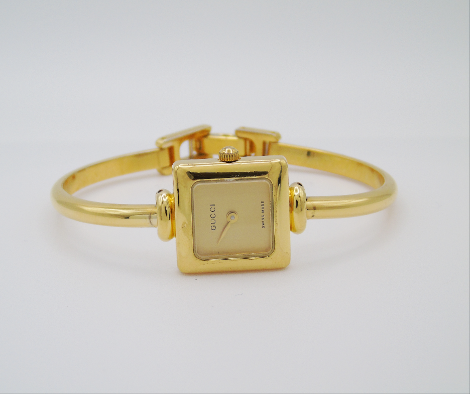 Elegant Gucci Ladies Gold Watch – Gucci 1900L Model with Square Watch Face - Gems Forgotten 