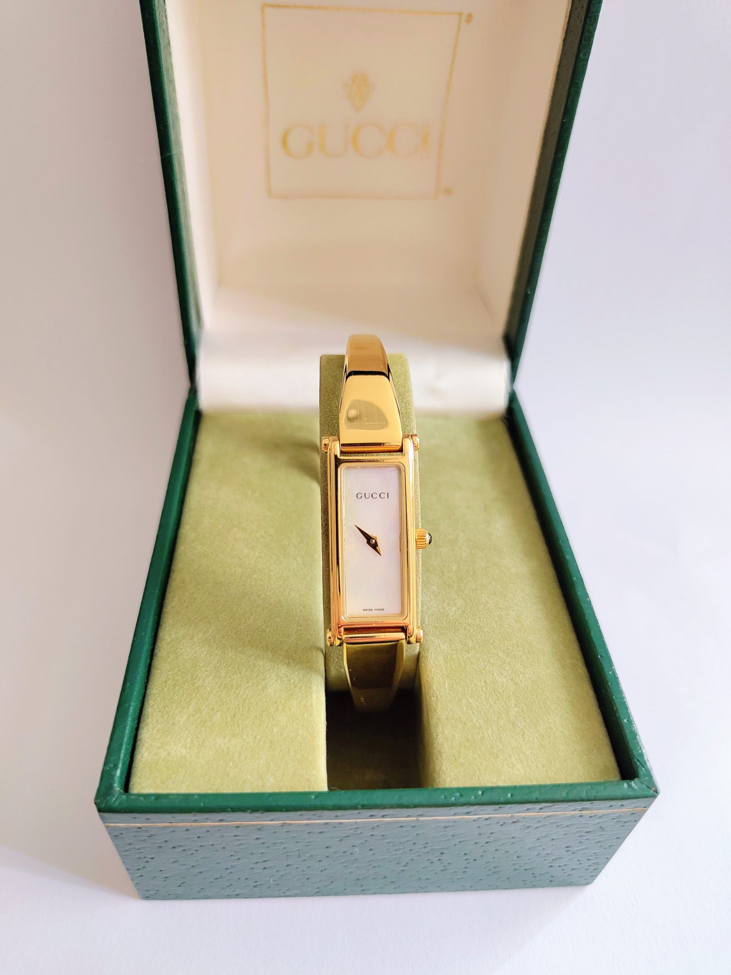 Gucci 1500L Ladies Watch - Gold Plated with MOP dial
