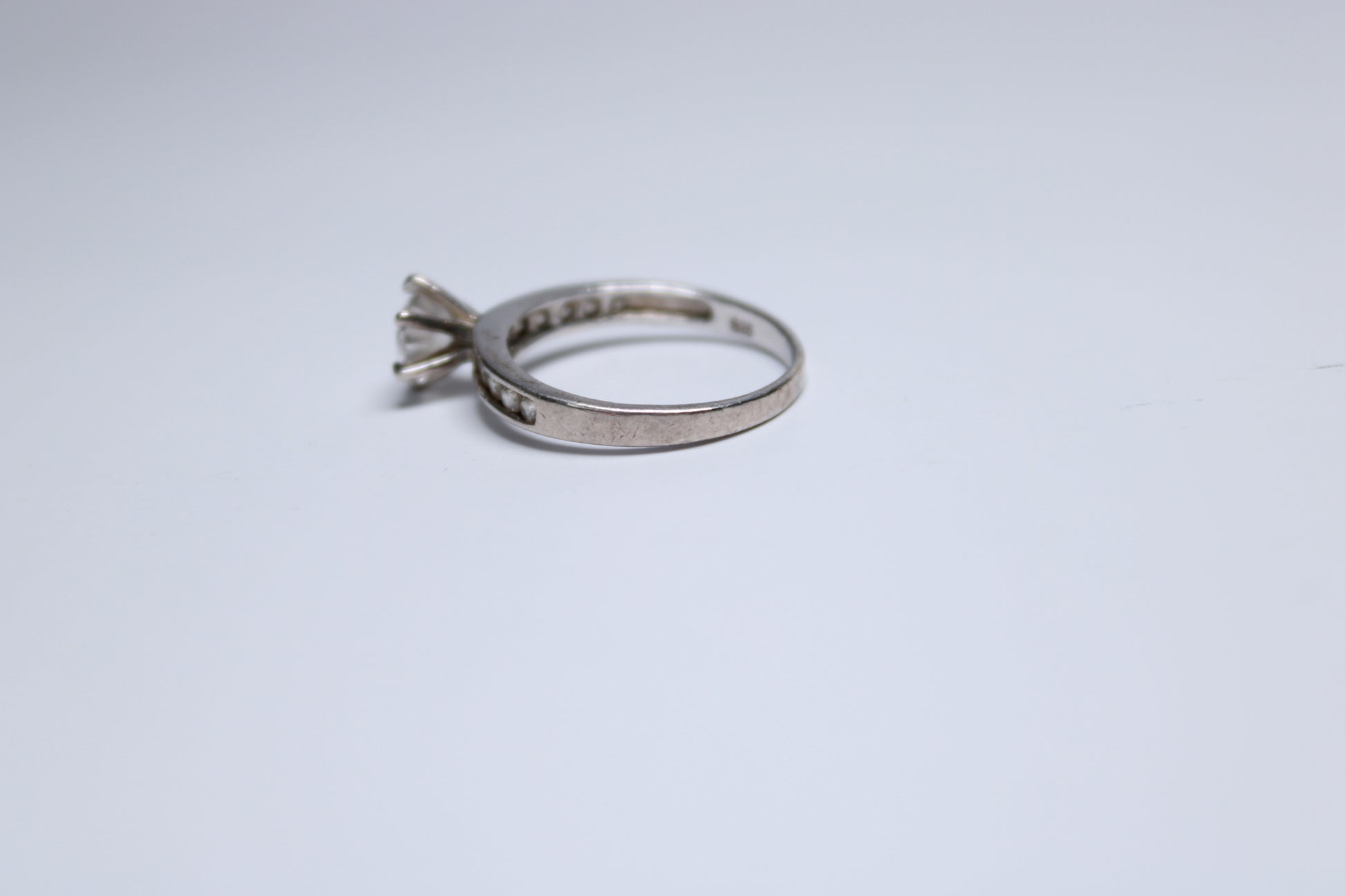 Vintage Ladies Silver Ring (925) Solitaire - Gems Forgotten 
