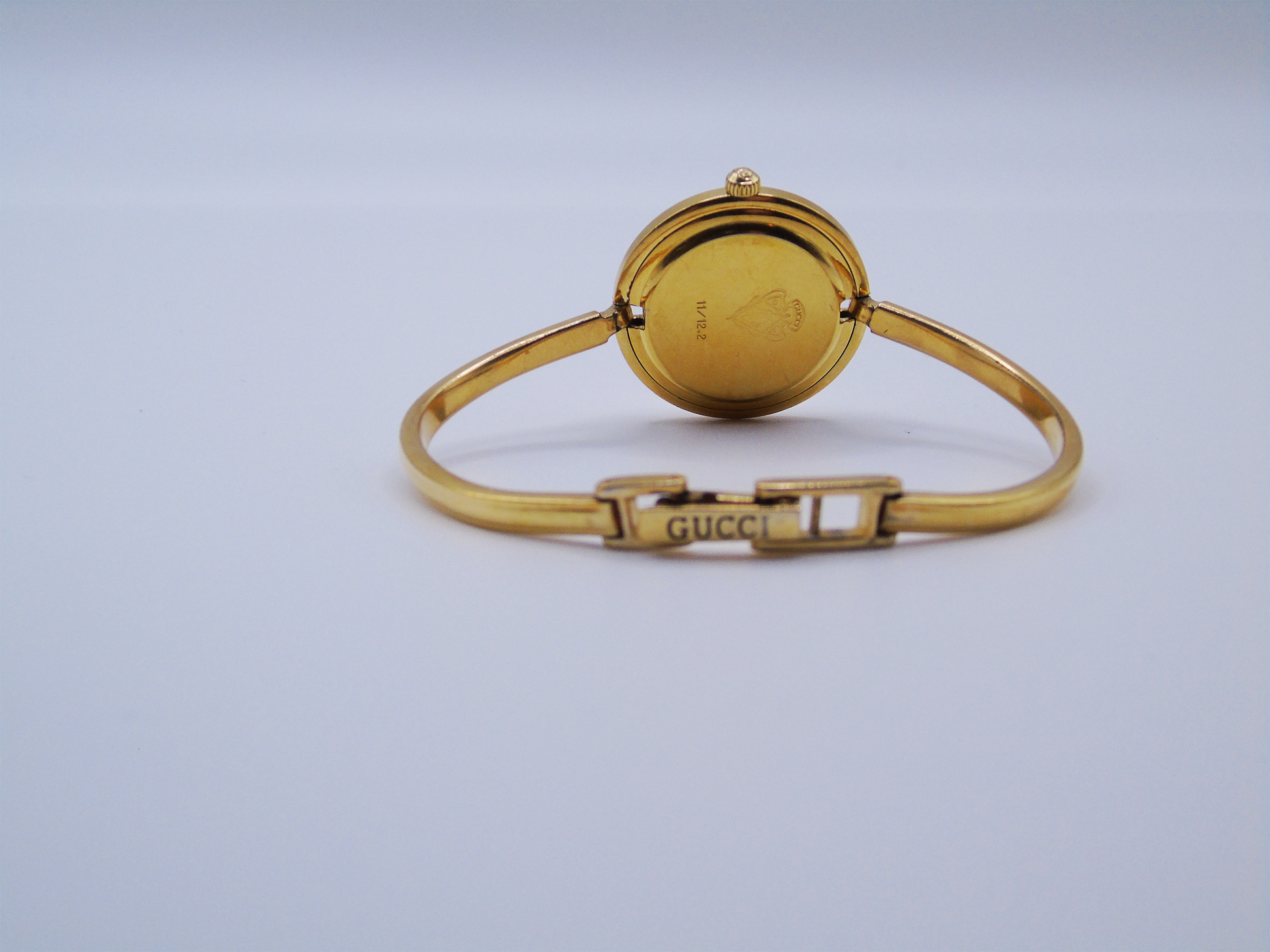 Vintage Gucci Change Bezel Watch – Gold-Plated with 12 Interchangeable Bezels & Box - Gems Forgotten 