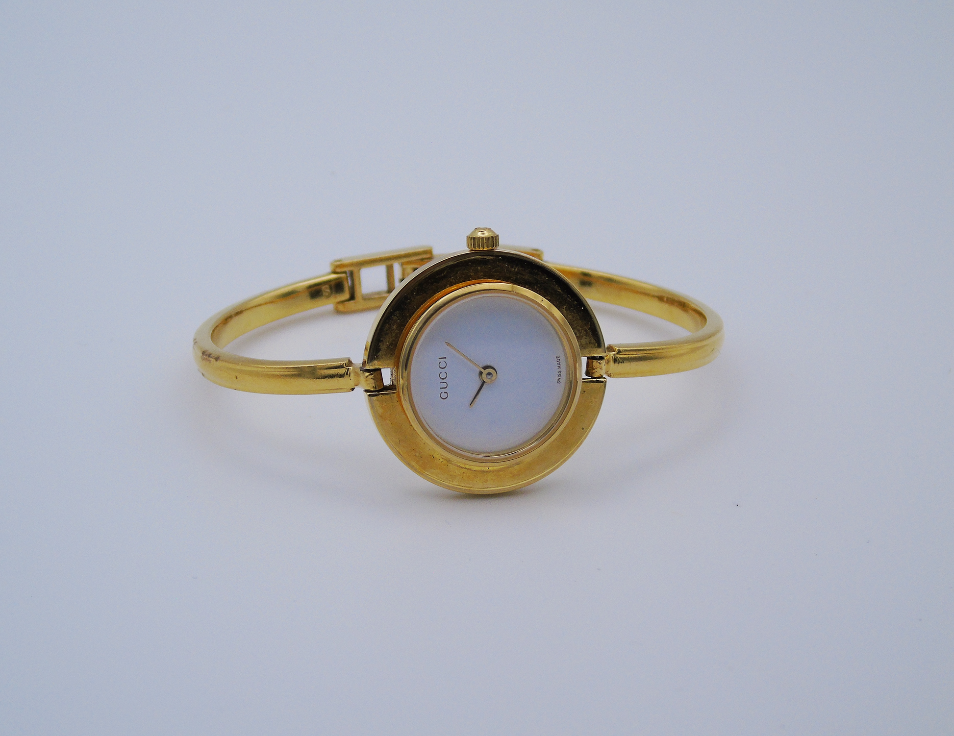 Vintage Gucci Change Bezel Watch – Gold-Plated with 12 Interchangeable Bezels & Box (Copy) - Gems Forgotten 