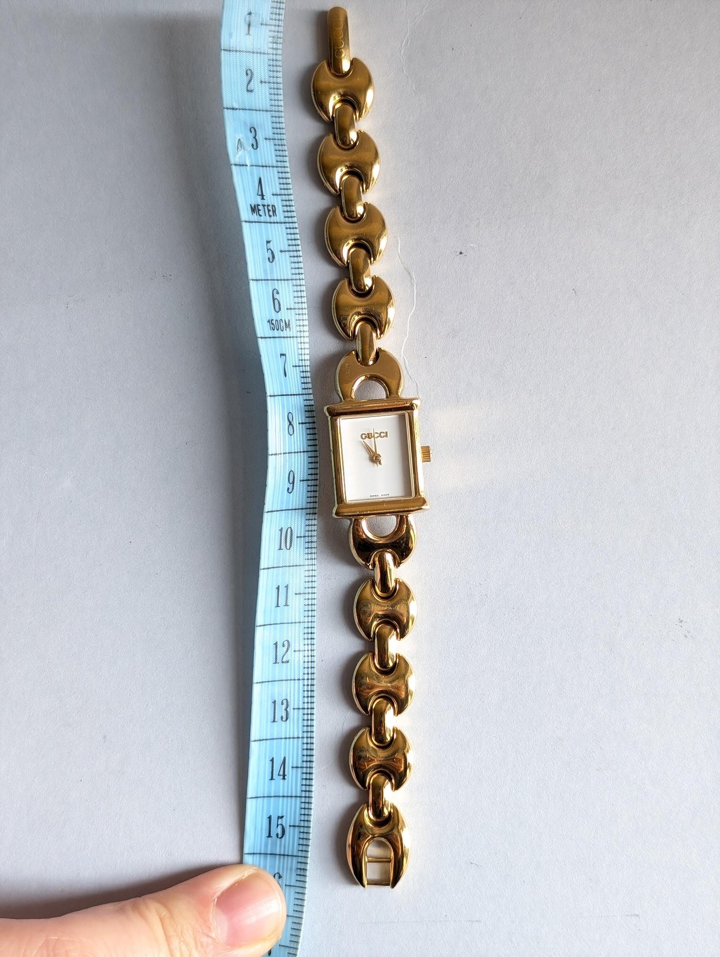 Working Gucci Ladies Gold Watch – Rare Gucci 1800L Model with Tank Watch Face & Interchangeable Straps