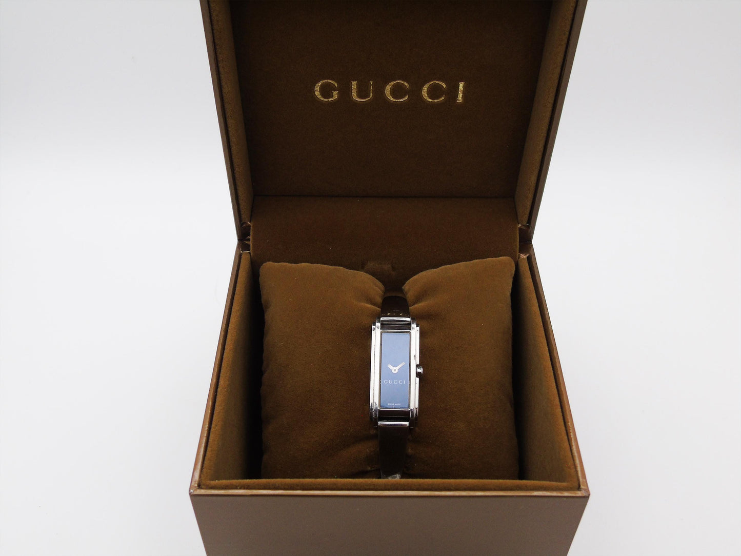 Vintage Gucci Watch: 1500L Black Dial, Stainless Steel Tank Style - Gems Forgotten 
