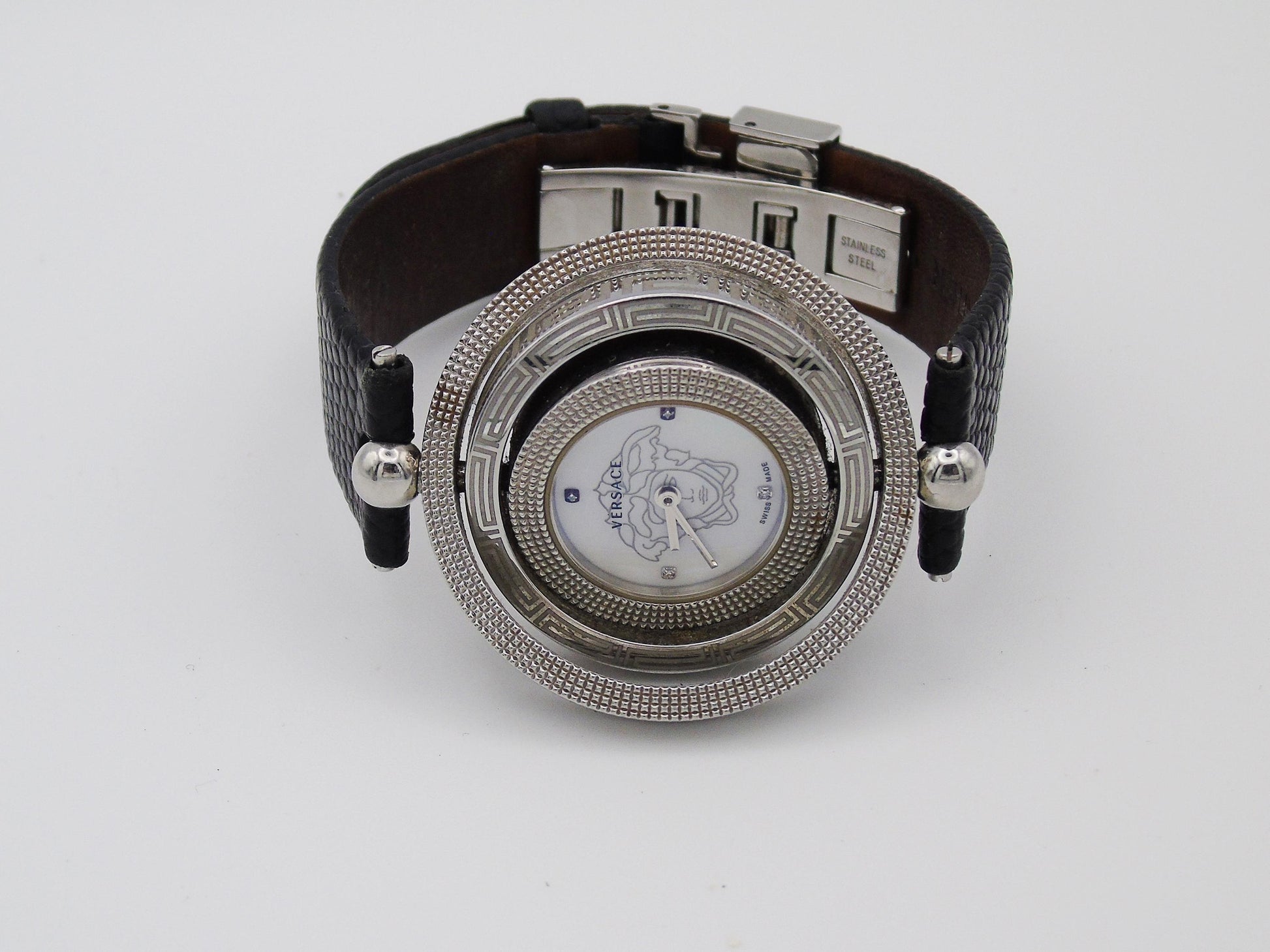 Versace EON Watch Mother of Pearl Medusa Dial - Designer Silver Tone Wristwatch  Bracelet - Gems Forgotten 