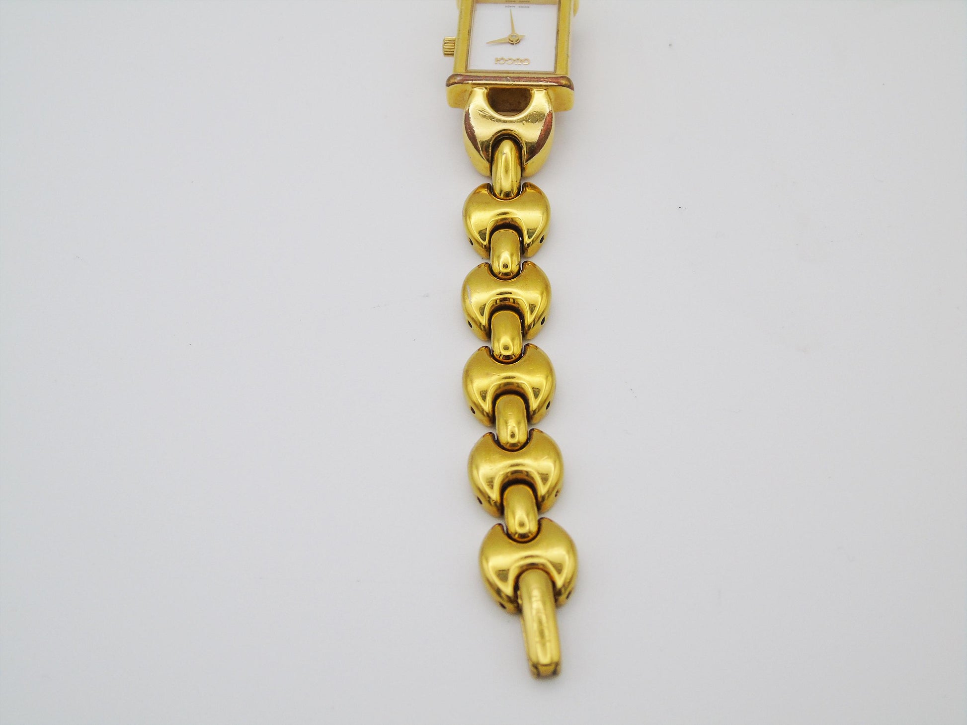Gucci Ladies Gold Watch – Rare Gucci 1800L Model with Tank Watch Face & Interchangeable Straps - Gems Forgotten 