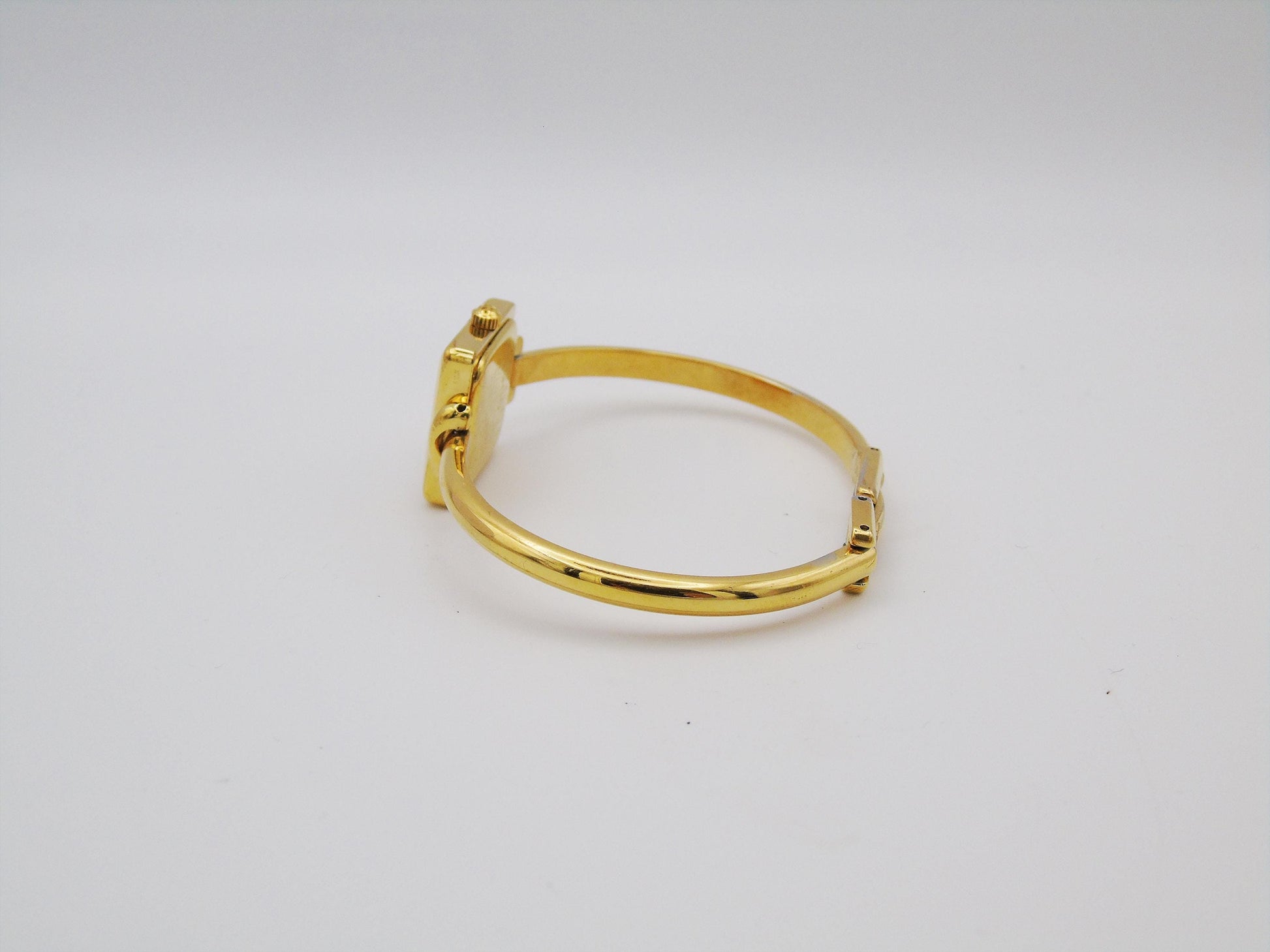 Working Vintage Gucci Watch Square 1900L Gold Gold Dial Elegant Gucci Wristwatch Cheap Gucci Small Bracelet Bangle G21 - Gems Forgotten 