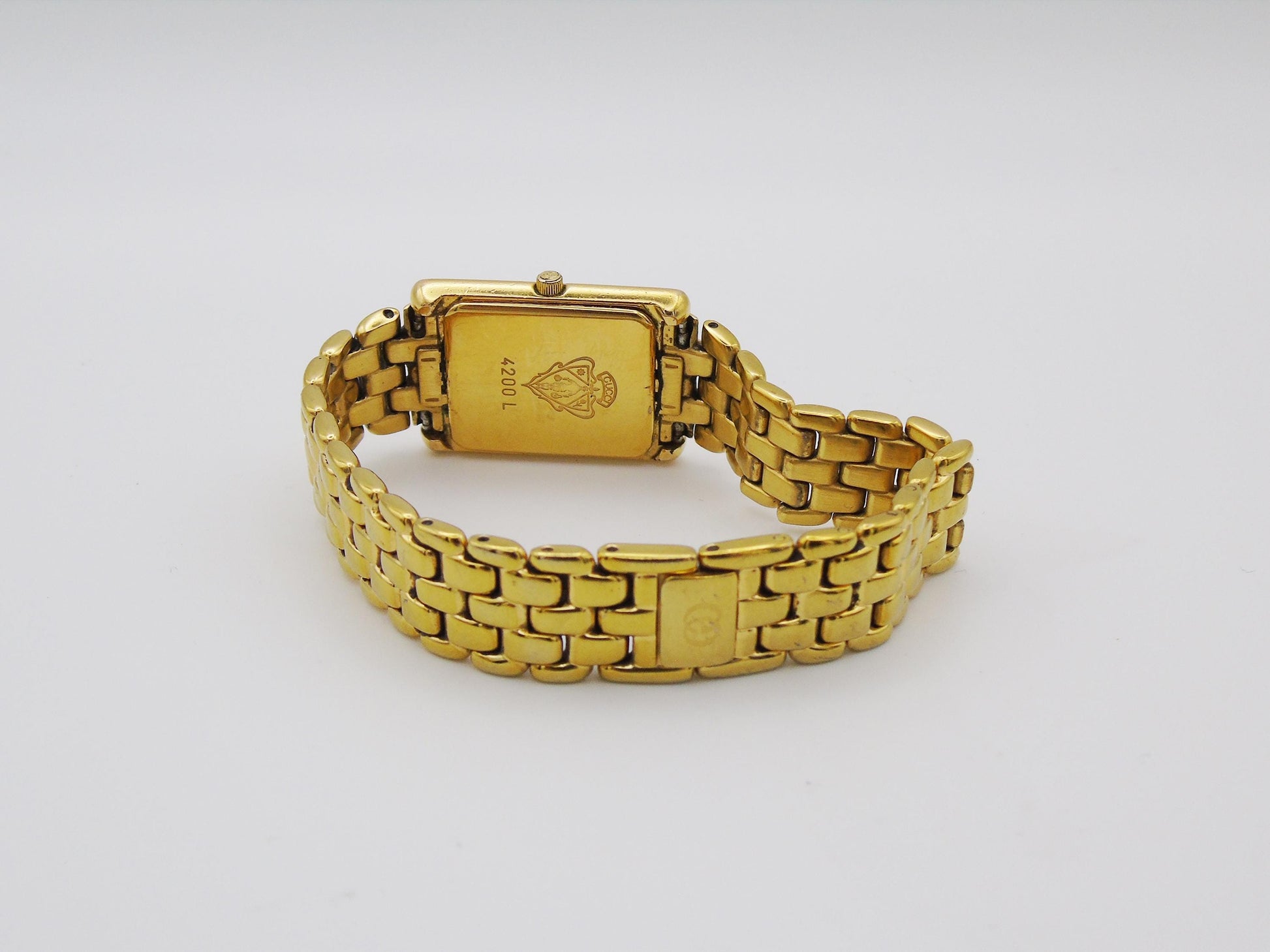 Gucci 4200L Ladies Gold Tank Watch – Rare Gold Dial, New Battery, Working Elegant - Gems Forgotten 