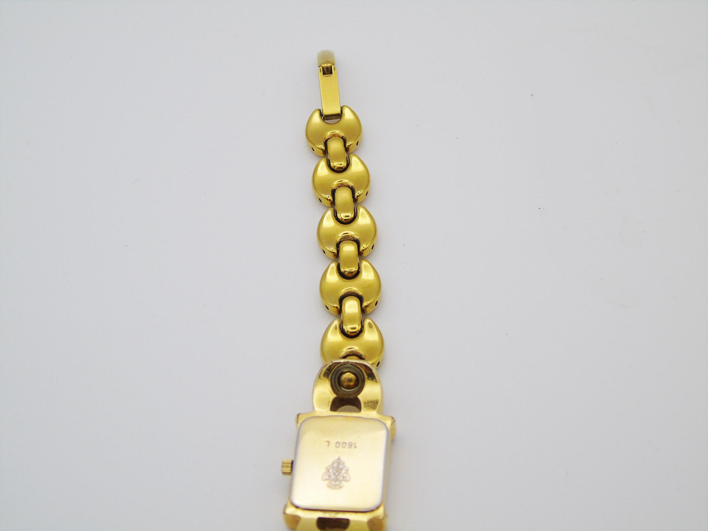 Gucci Ladies Gold Watch – Rare Gucci 1800L Model with Tank Watch Face & Interchangeable Straps - Gems Forgotten 