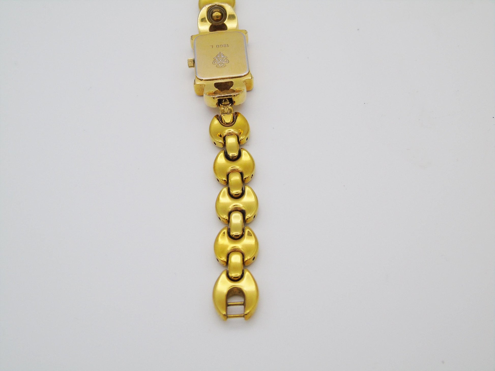 Gucci Ladies Gold Watch – Rare Gucci 1800L Model with Tank Watch Face & Interchangeable Straps - Gems Forgotten 