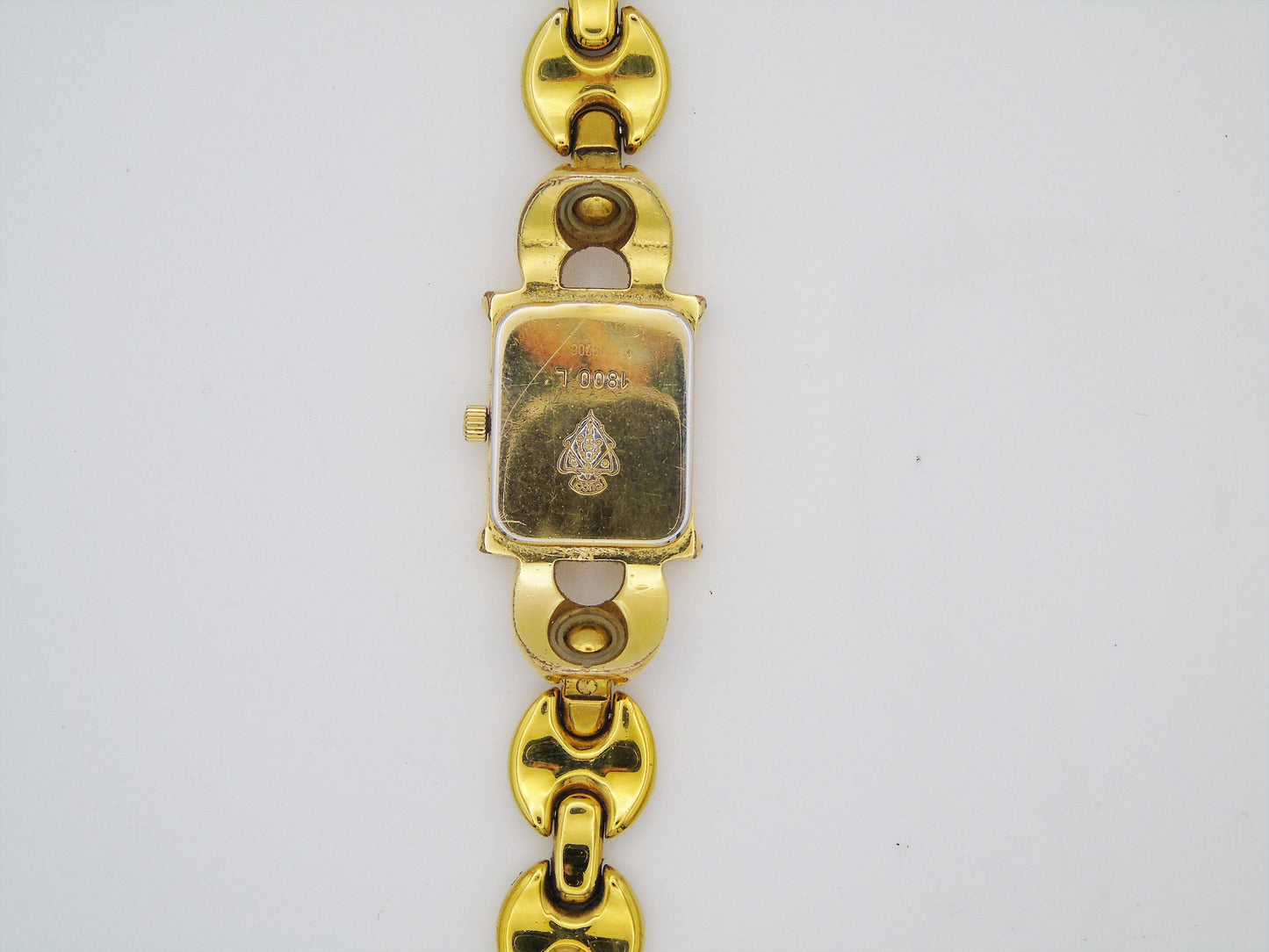 Gucci Ladies Gold Watch – Rare Gucci 1800L Model with Tank Watch Face & Interchangeable Straps - Gems Forgotten 