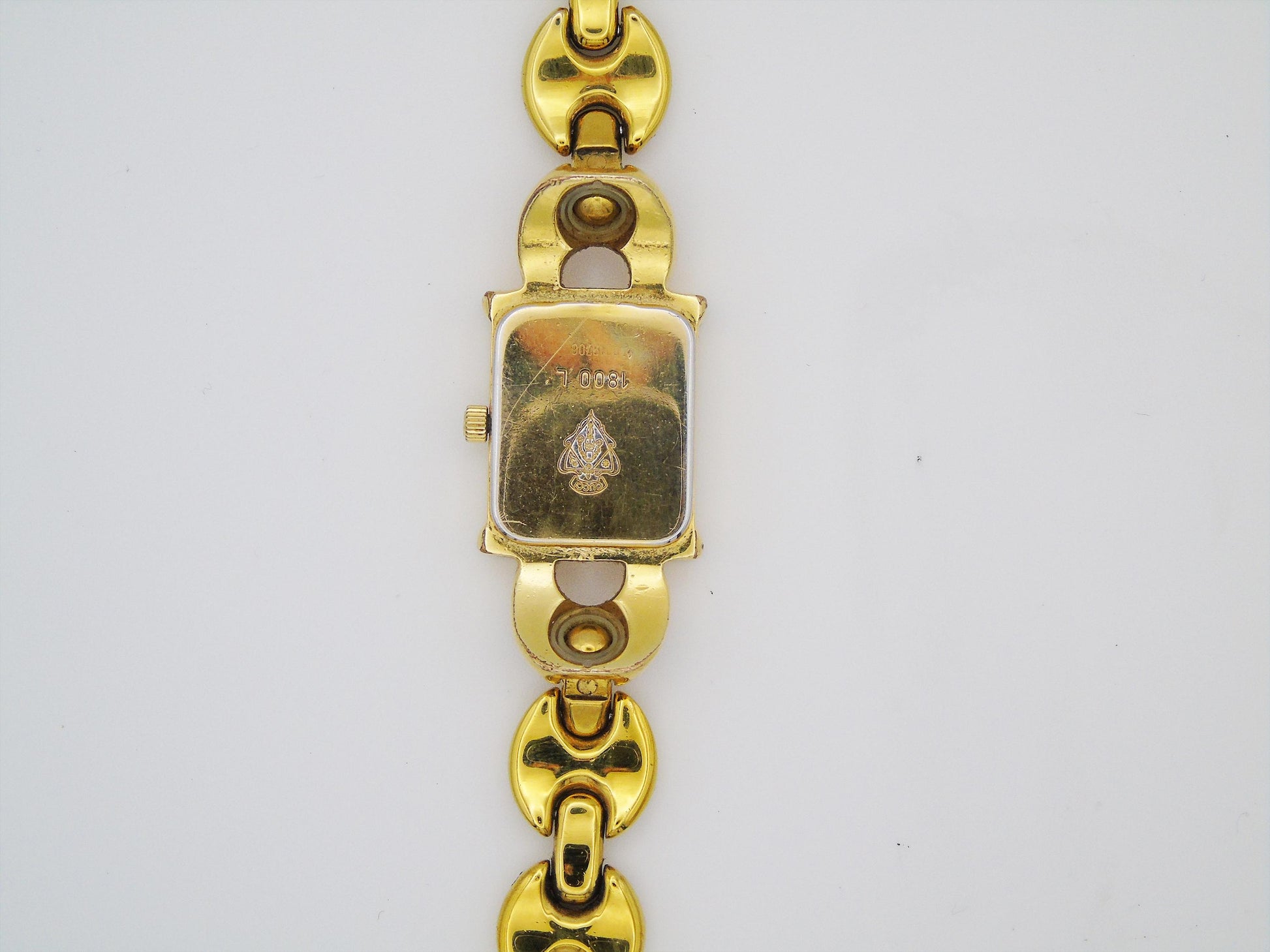 Gucci Ladies Gold Watch – Rare Gucci 1800L Model with Tank Watch Face & Interchangeable Straps - Gems Forgotten 