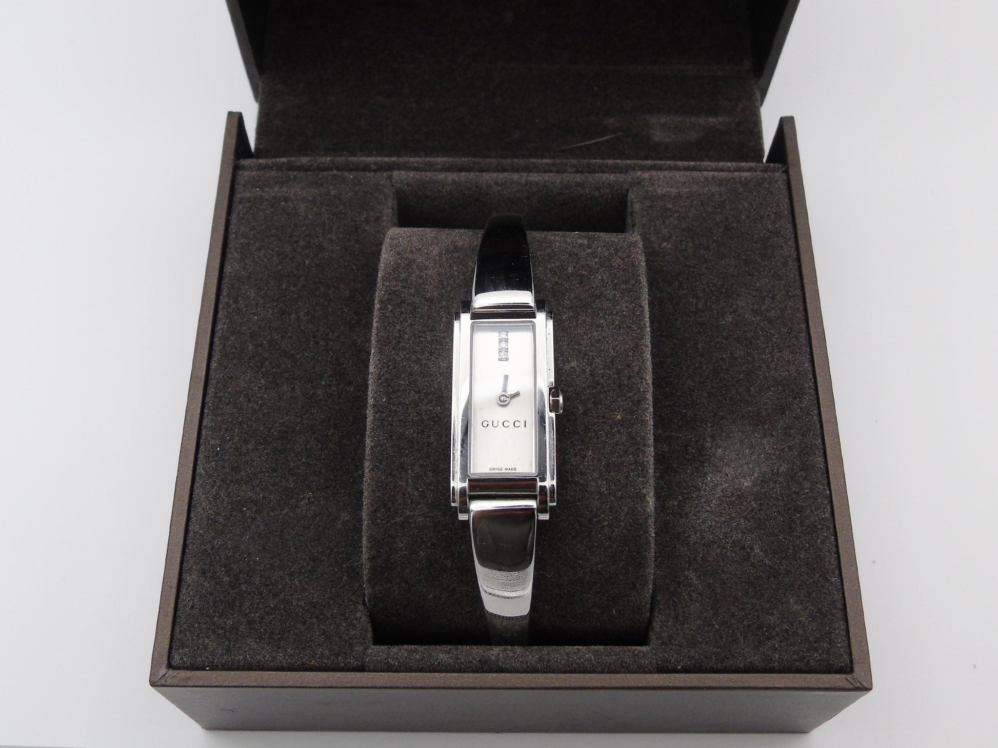 Gucci Ladies Silver Tone  Watch – Stunning Gucci 1500L Model with Tank Watch Diamond Steel - Gems Forgotten 