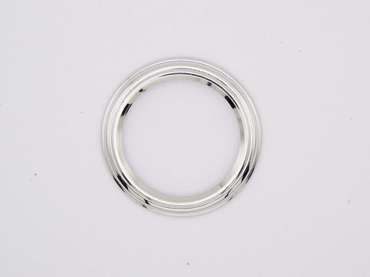 Genuine Gucci Silver Tone Bezel – Rare Find for Gucci Change Bezel Watches ( Fits Gucci 1100 and Gucci 11/12 models) Stainless Steel Bezel - Gems Forgotten 