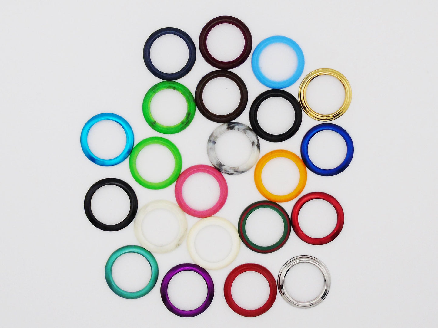 Genuine Gucci Yellow Bezel – Rare Find for Gucci Change Bezel Watches ( Fits Gucci 1100 and Gucci 11/12 models) - Gems Forgotten 