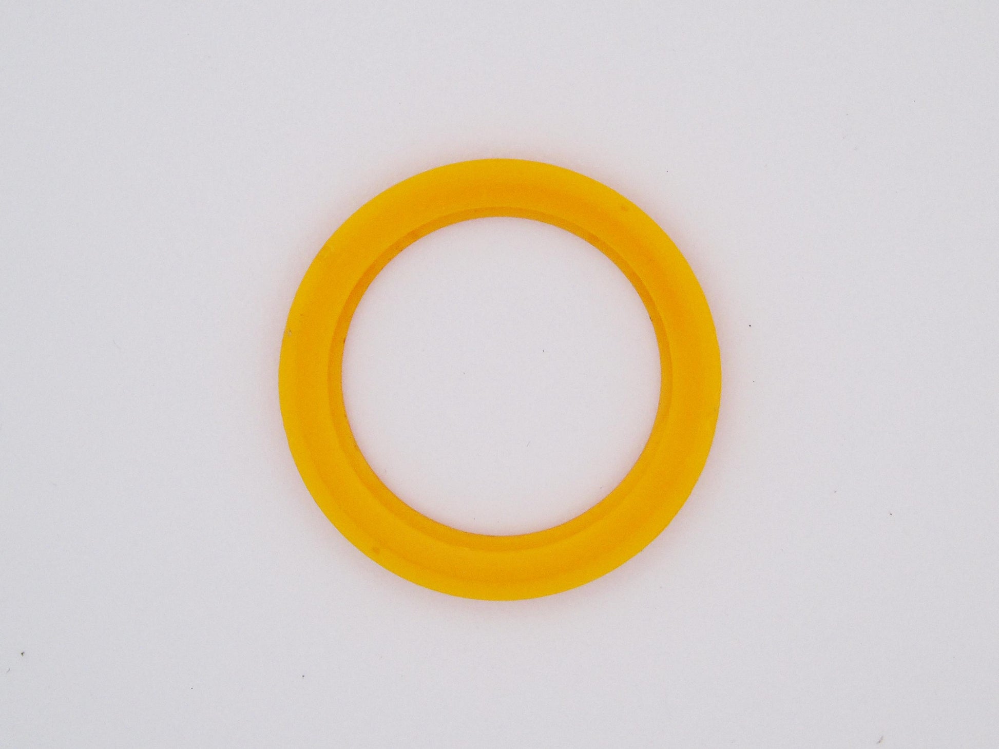 Genuine Gucci Yellow Bezel – Rare Find for Gucci Change Bezel Watches ( Fits Gucci 1100 and Gucci 11/12 models) - Gems Forgotten 