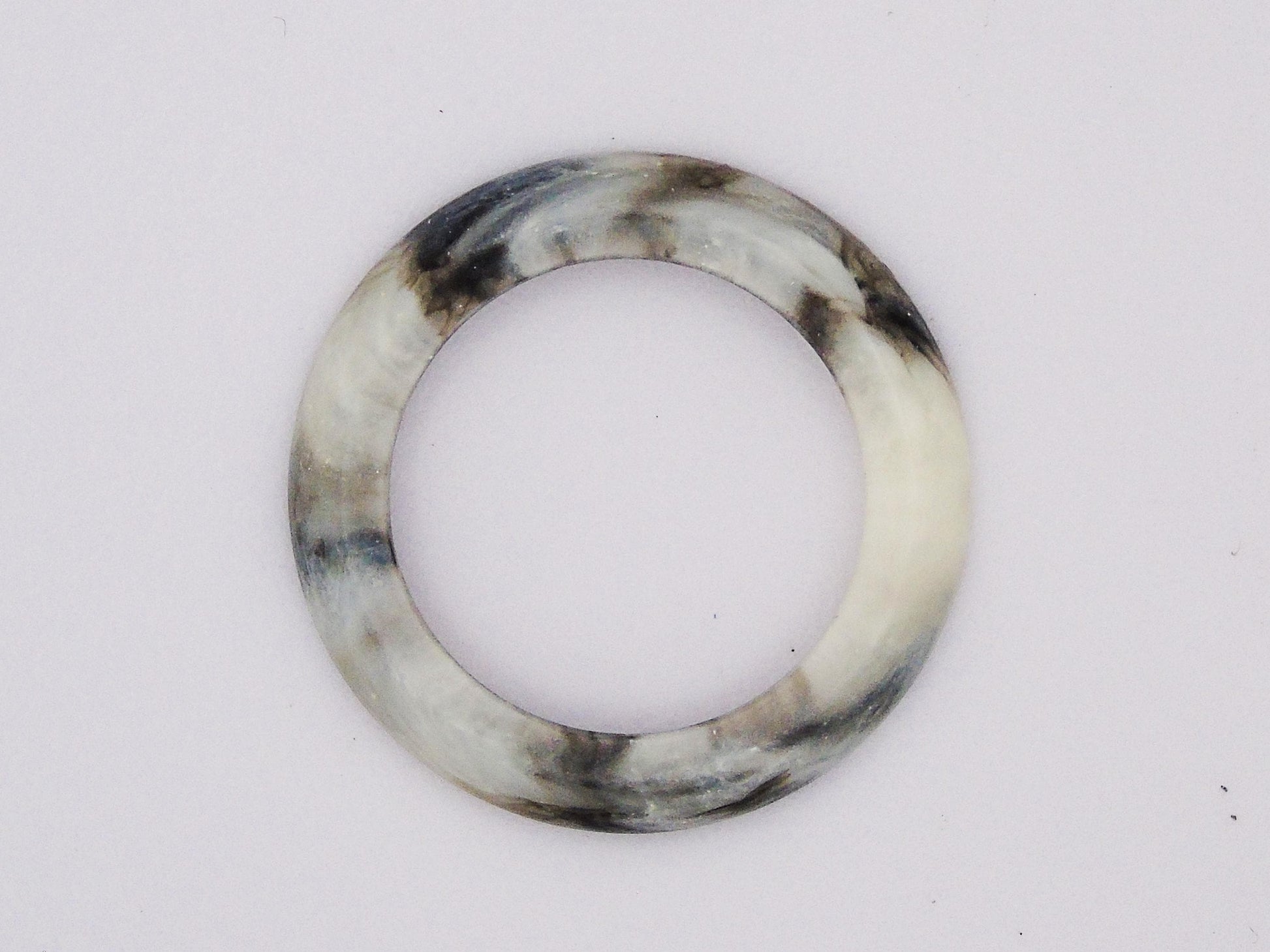 Genuine Gucci Marble Grey  Bezel – Rare Find for Gucci Change Bezel Watches ( Fits Gucci 1100 and Gucci 11/12 models) - Gems Forgotten 